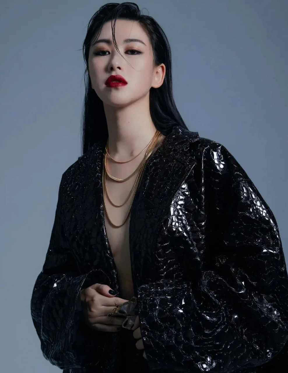 朱珠:人间尤物,性感妩媚,韵味十足的最美面孔,不一样的人生  她,全球