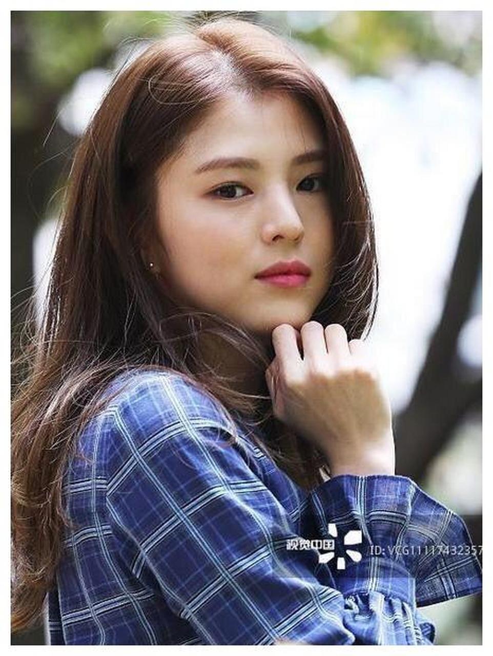 《夫妻的世界》"最美小三"韩素希,剧里剧外穿搭术:又欲又纯