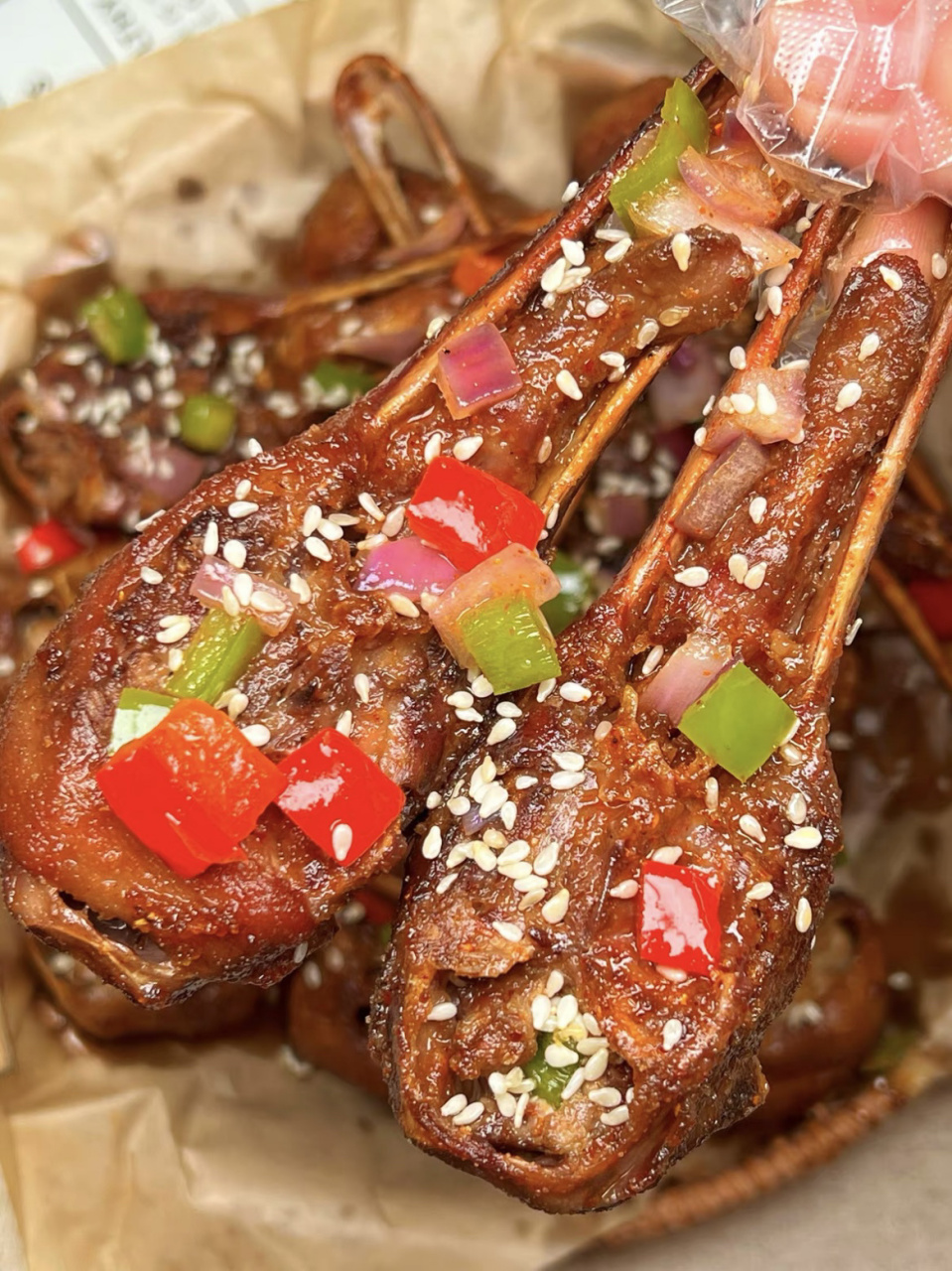 我妈最拿手家庭版椒盐鸭下巴,不好吃算我输 真要夸夸我妈做的椒盐鸭