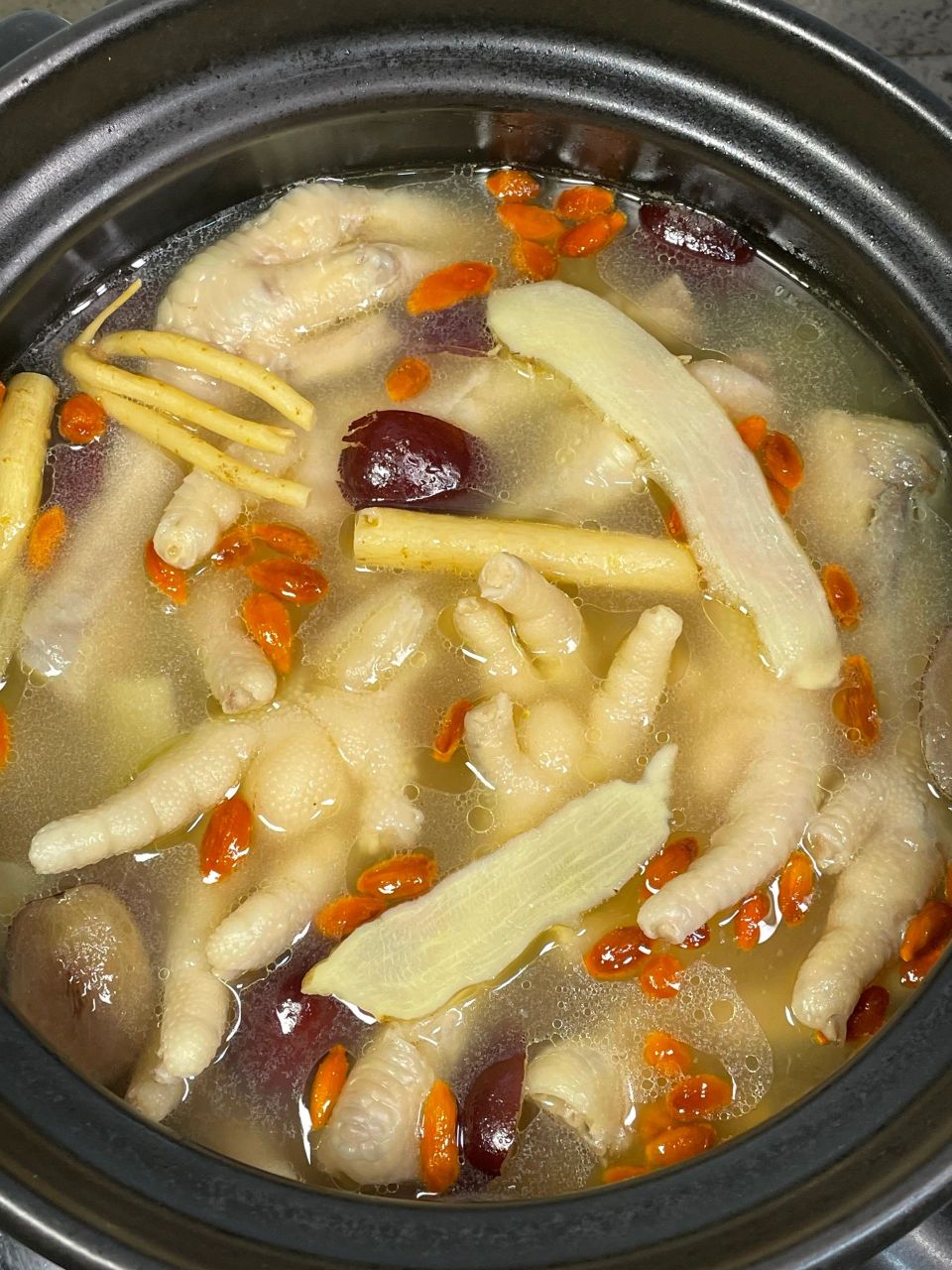 鸡脚汤的做法(鸡脚汤的做法大全窍门)