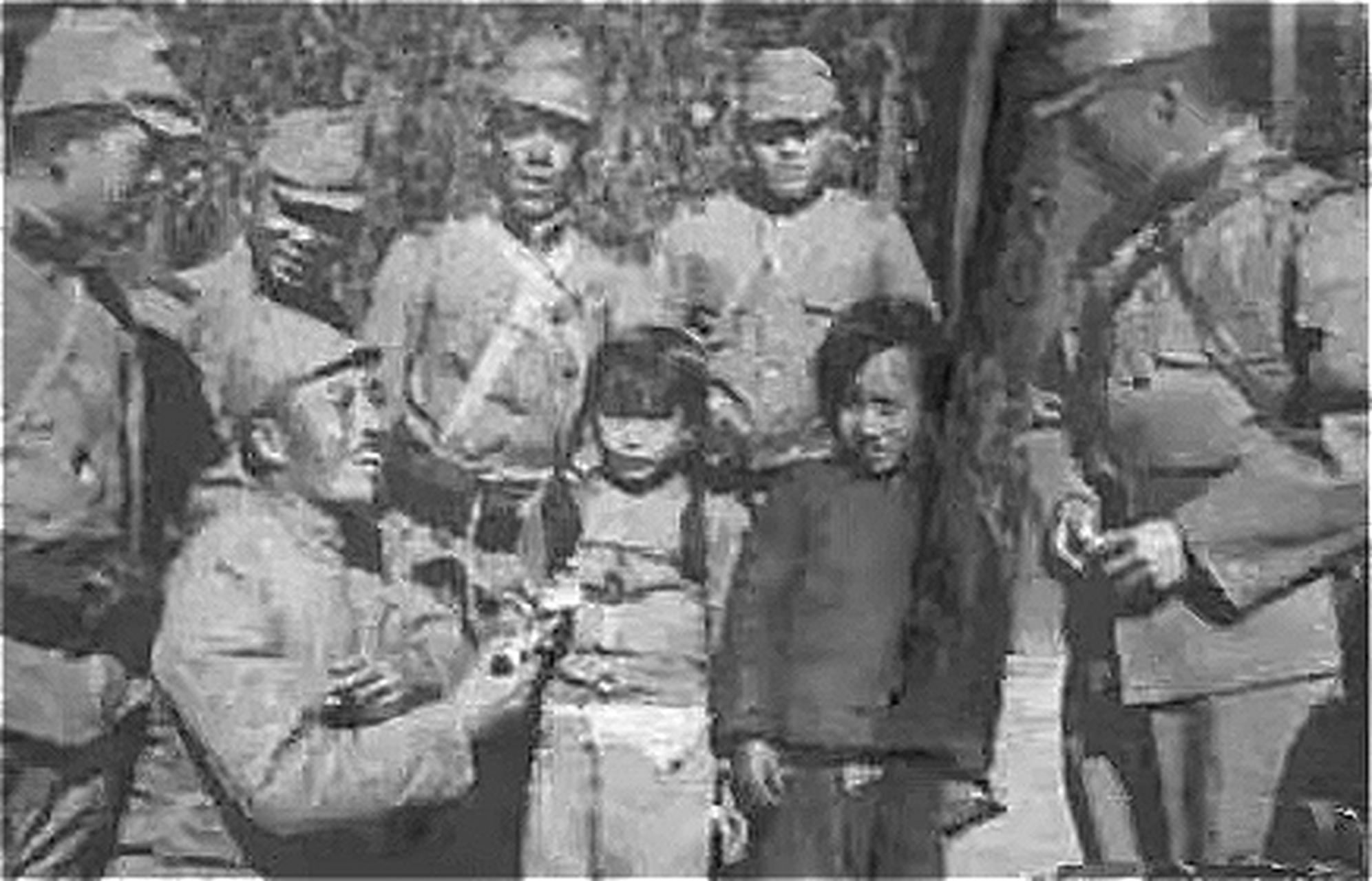 1937年的8月,大批日军袭击了邯郸的百家村,几位村民反抗秘密杀死了2个