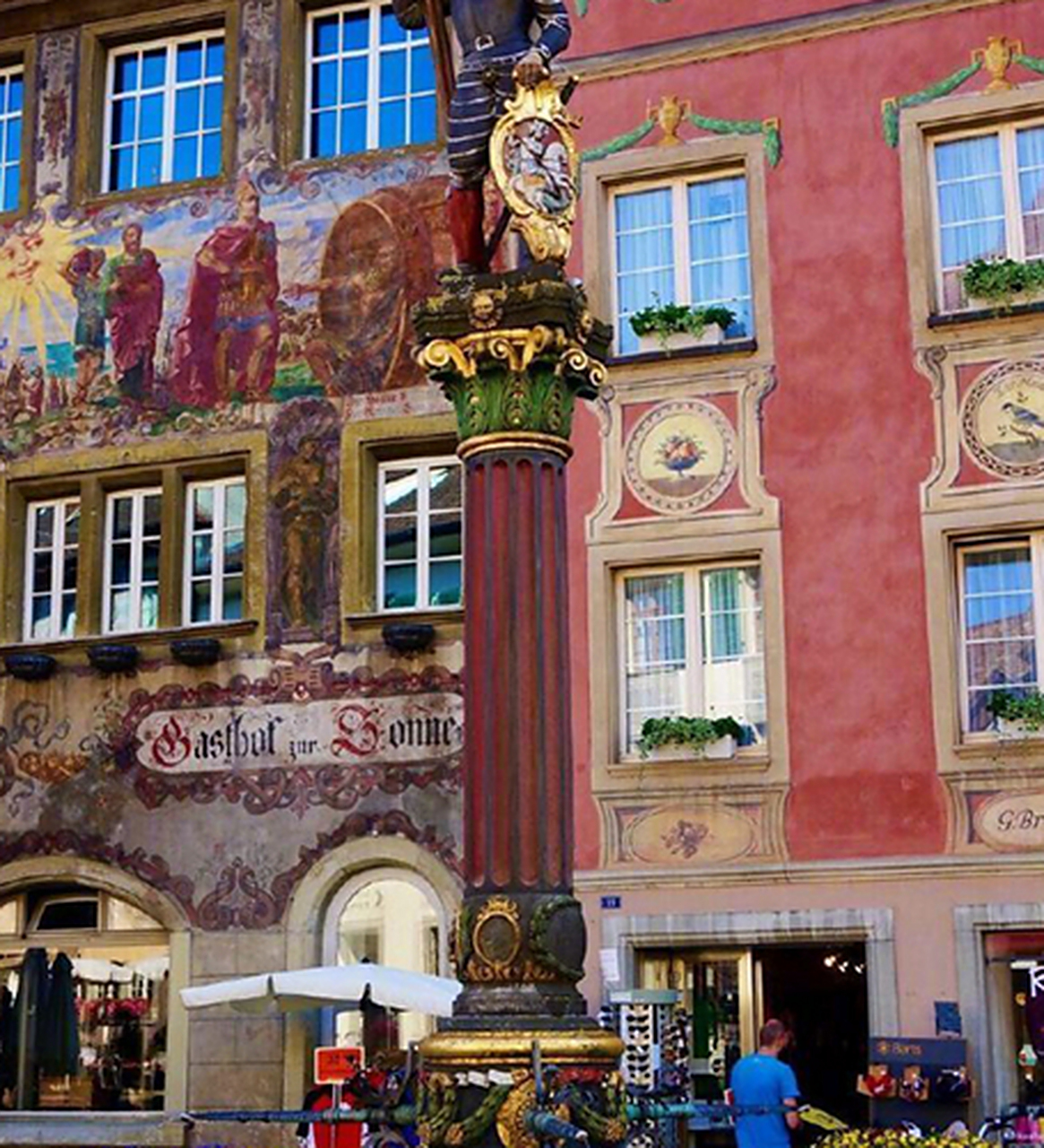 他们事事都等待"明天"去做,"今天"却专作为等待之用;自然的,到了明天