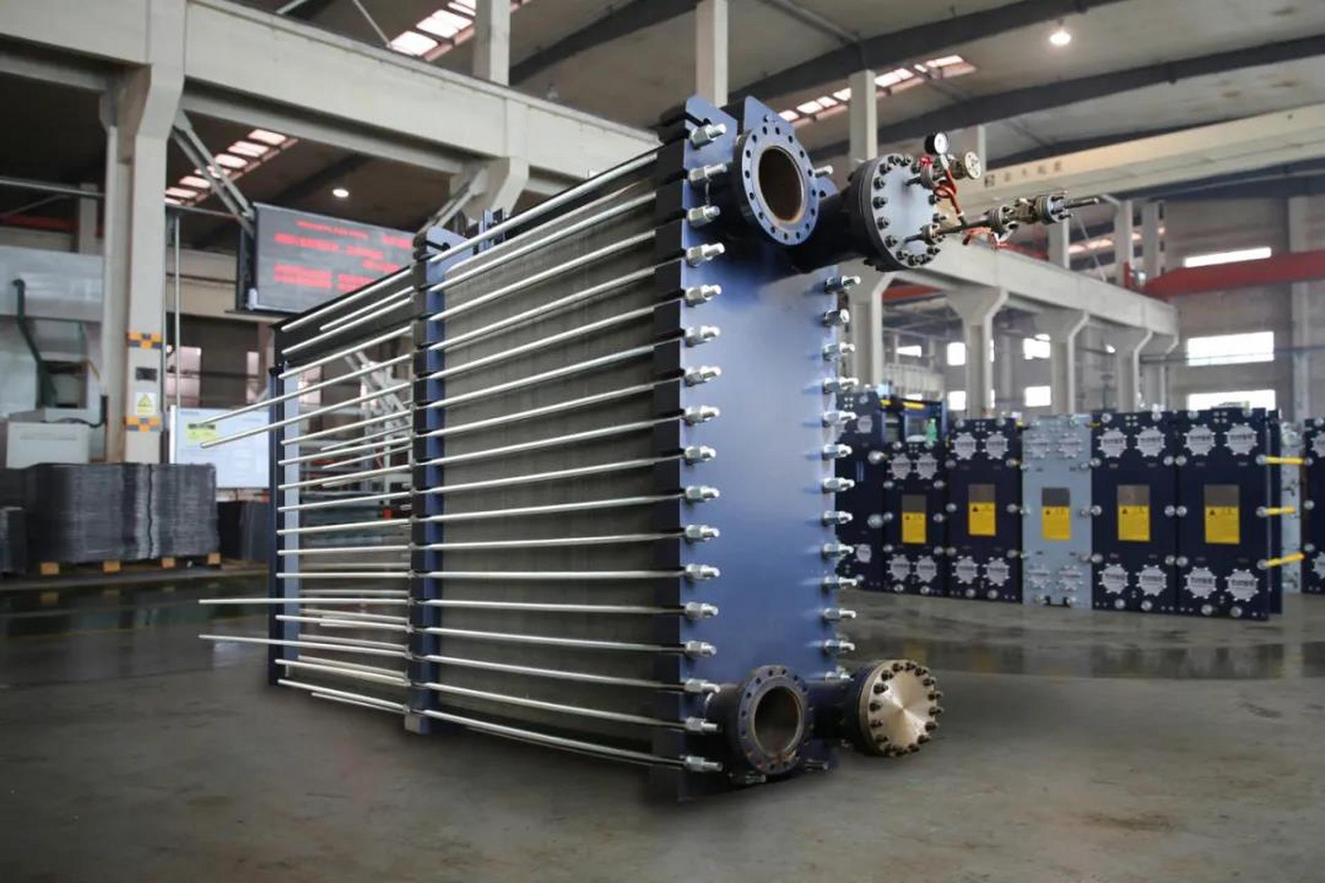 蓄热式换热器 #换热器产业园# 蓄热式换热器是利用冷,热流体交替流经