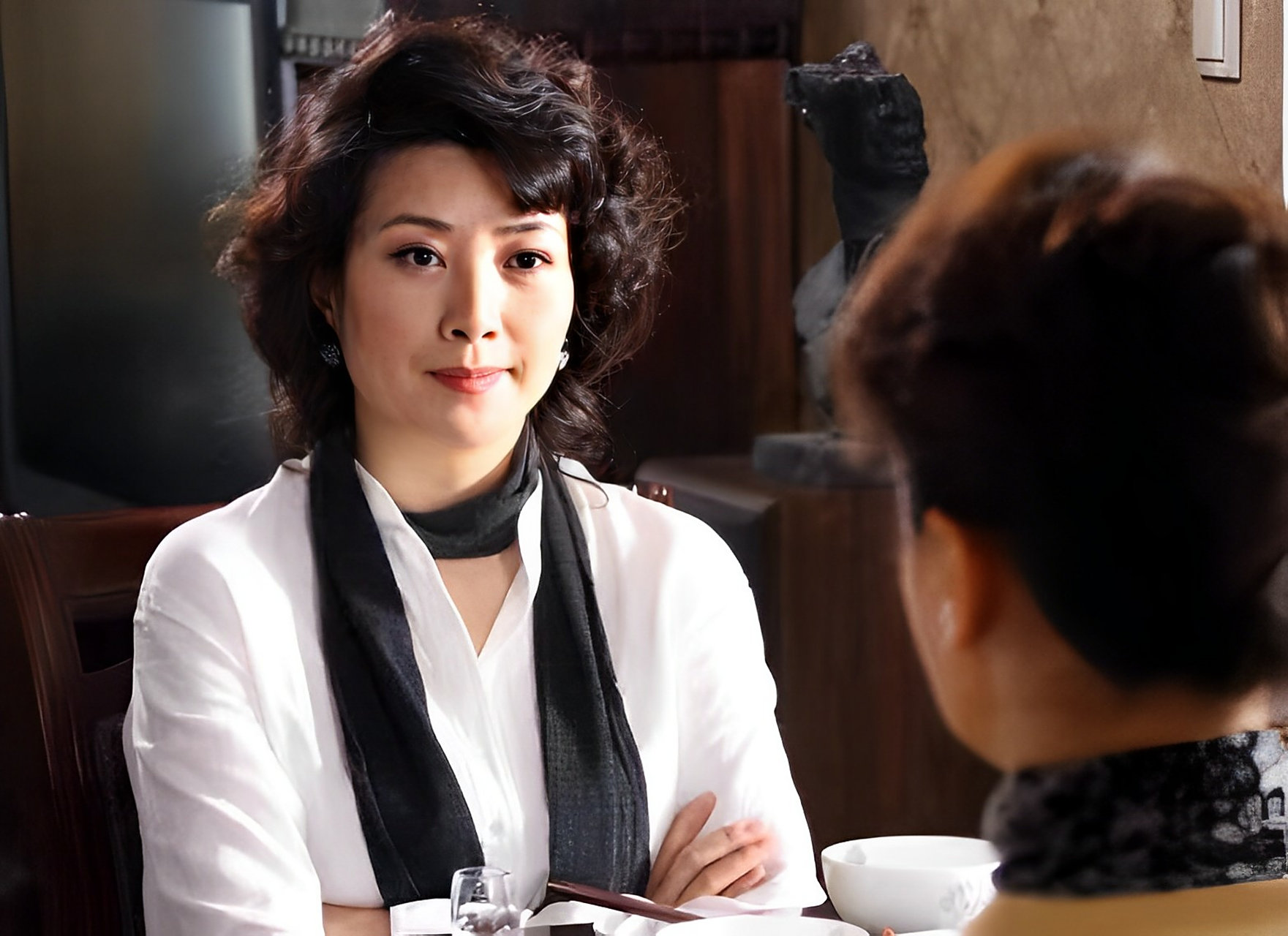 在80年代,王静凭借《竹林街15号》这部作品入围"金鹰奖",成为当时的