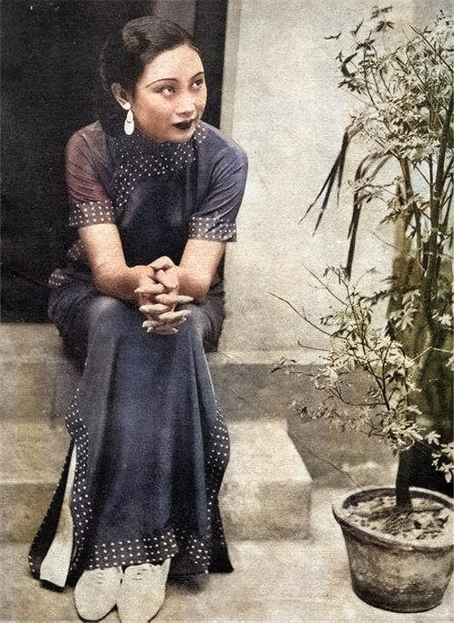 被誉为"民国第一美女"的蝴蝶老照片集,因其美丽而富有传奇色彩.