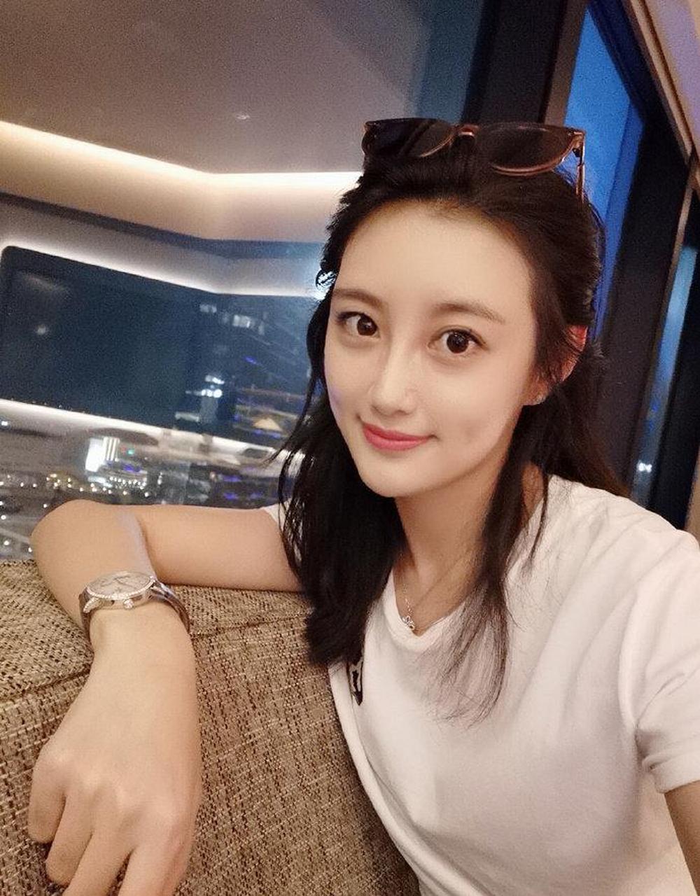 gif创作人# 马佳宝宝 身高165 射手座