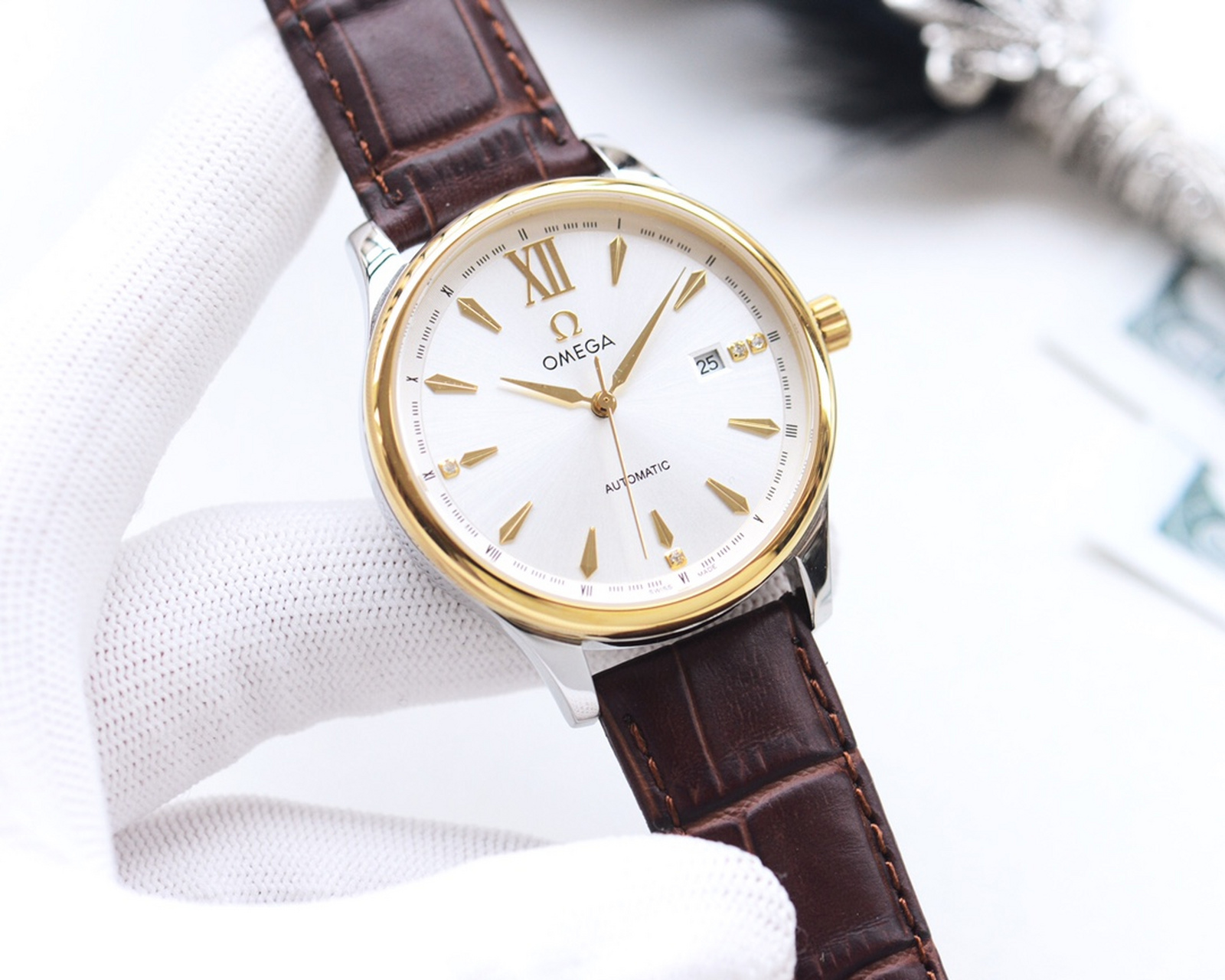 9595 壳套:顶级版316精钢l 表带:进口小牛皮表带/316l精钢表带