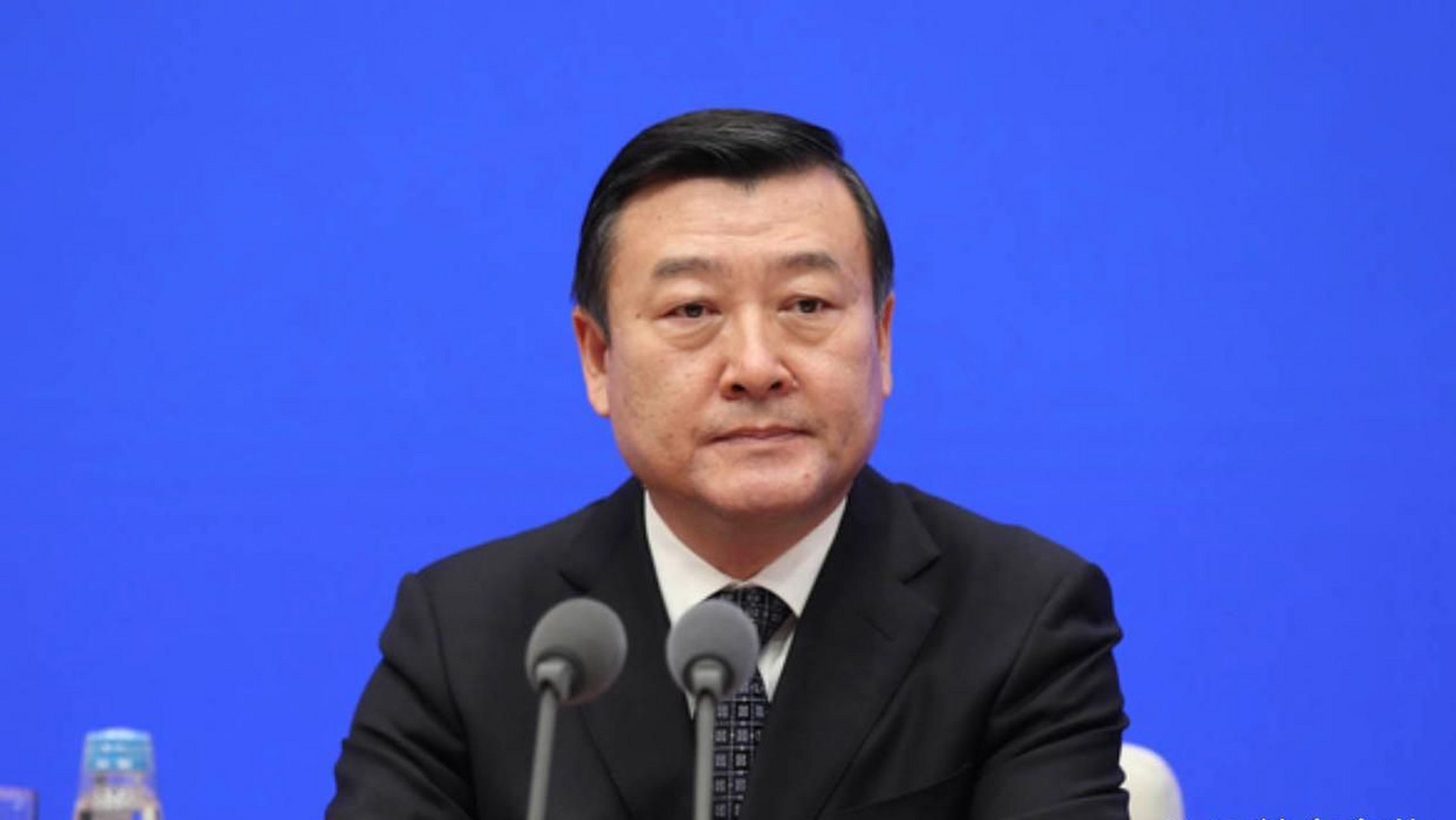 4月1日,住房和城乡建设部党组书记,部长倪虹在中国电动汽车百人会论坛