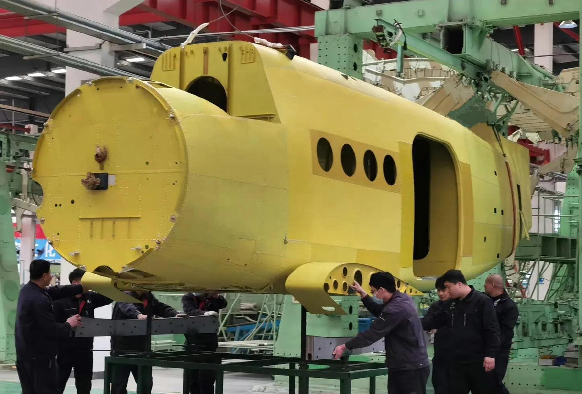 我们居然还在造运-5系列的飞机啊!