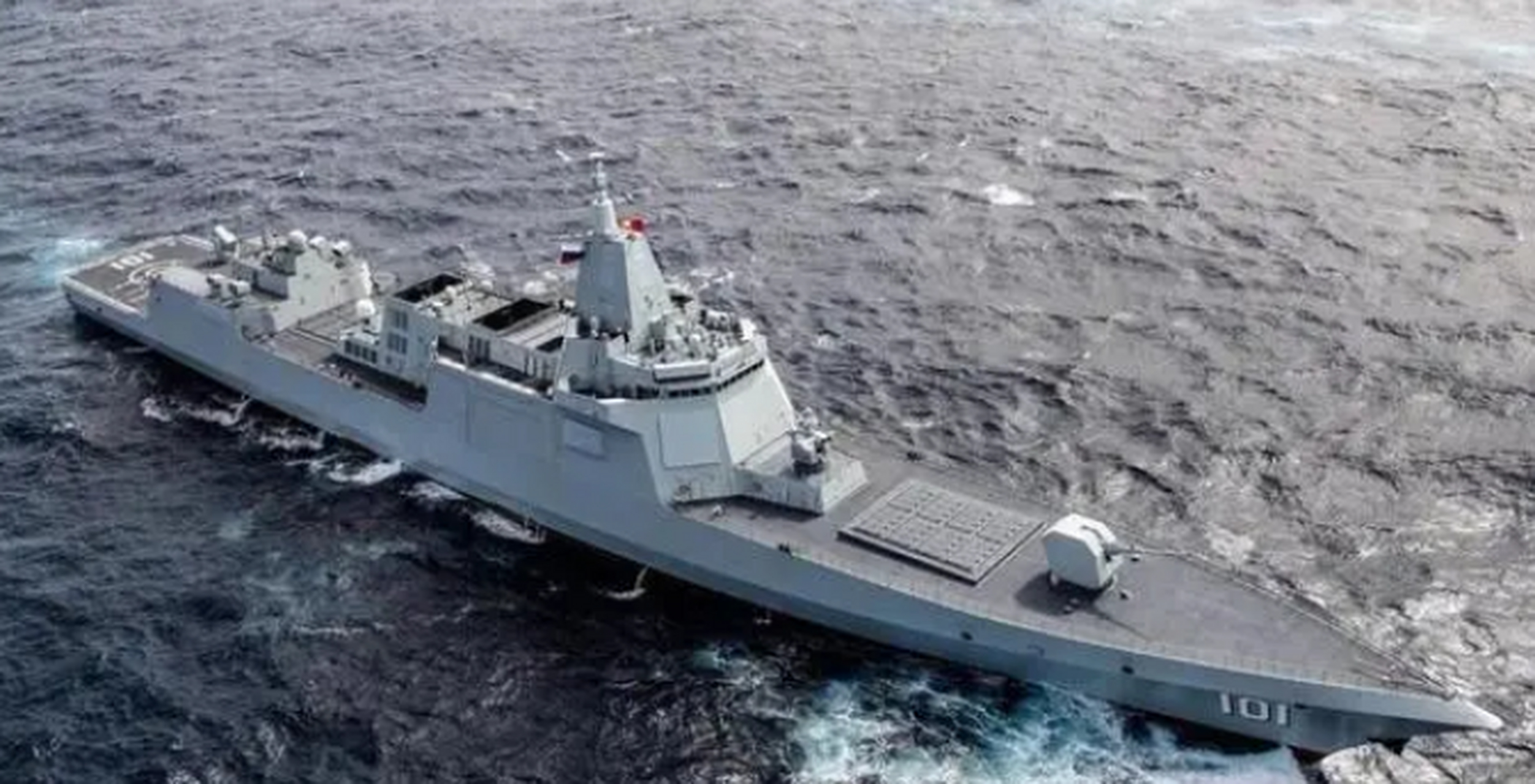 三管齐下,055,052d,054b驱逐舰,将弥补中国航母编队的短板?