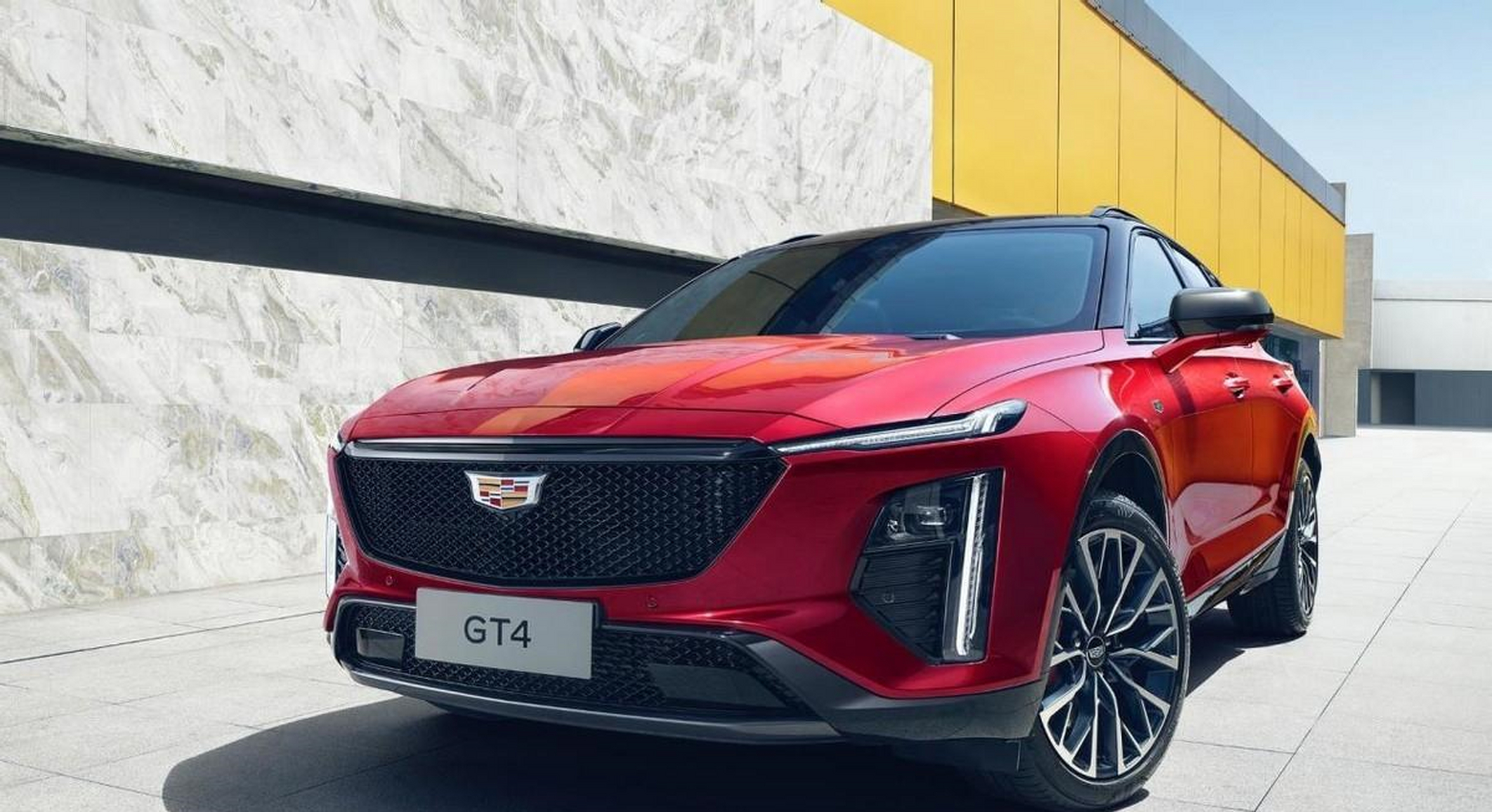 近日,我们在上汽通用凯迪拉克官方获取到了一组凯迪拉克gt4的官图.