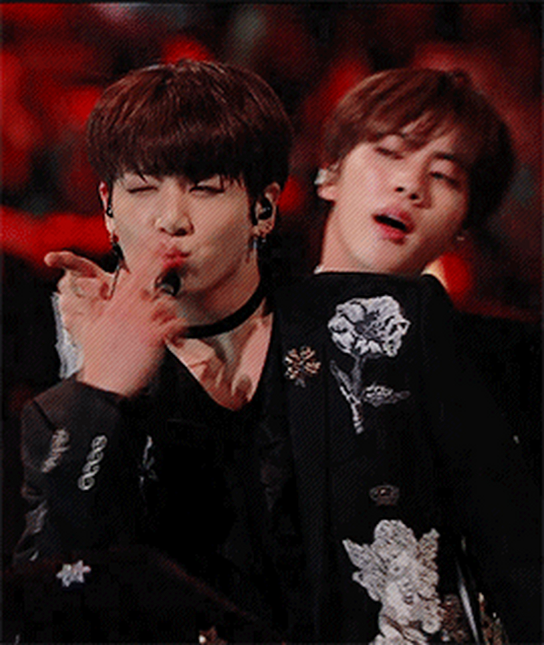 田柾国性格中最突出的特点就是不管在什么情况下都十分谦逊".