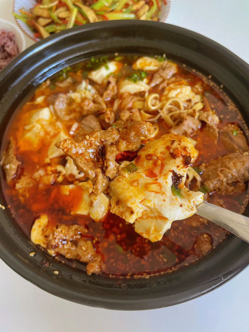 经典下饭菜豆花牛肉,麻辣过瘾鲜香滑嫩 今天的牛肉香辣嫩滑!