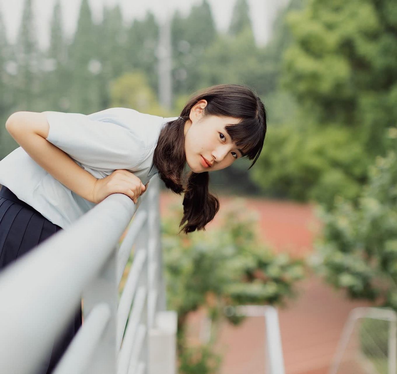 青春可爱的校园制服小姐姐,日系风格唯美摄影写真.