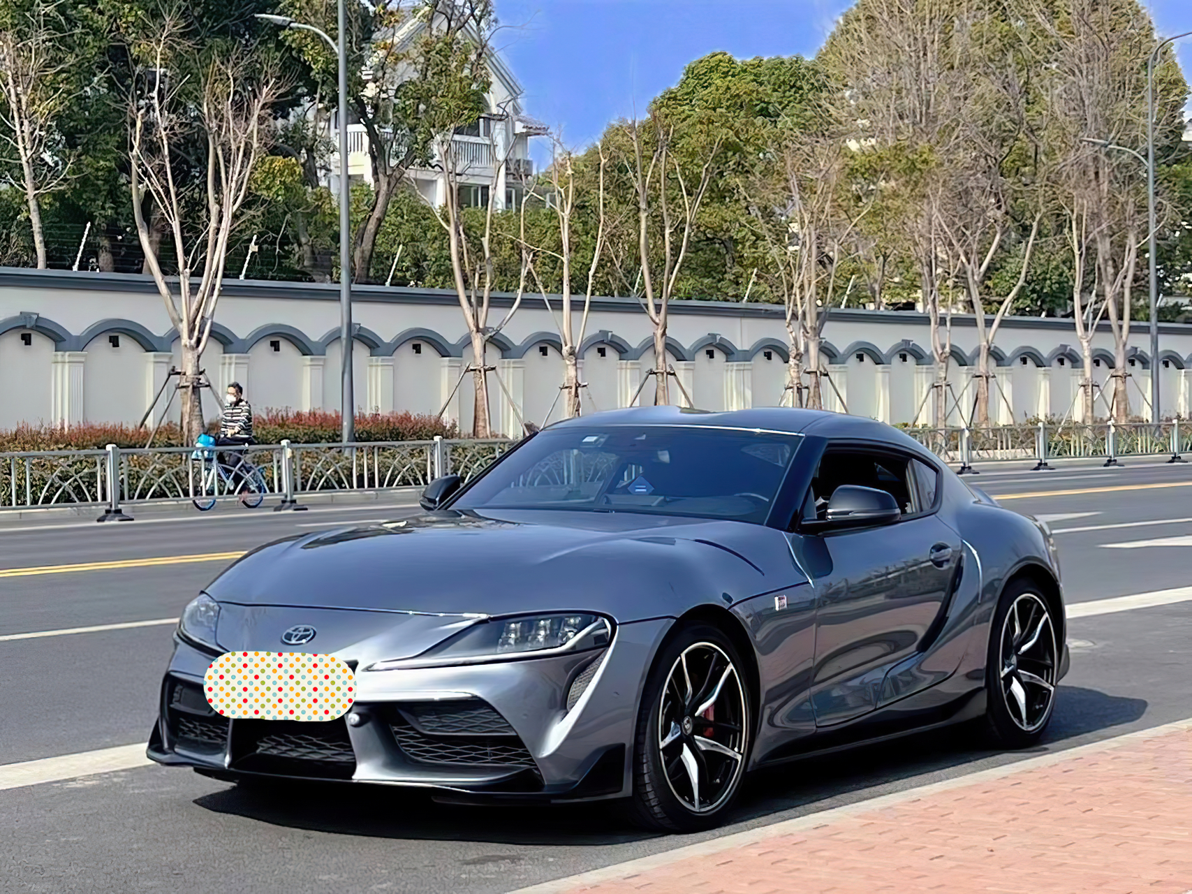 进口丰田小跑车是真滴帅,9个油的跑车还真没几个  我先来说下车辆情况