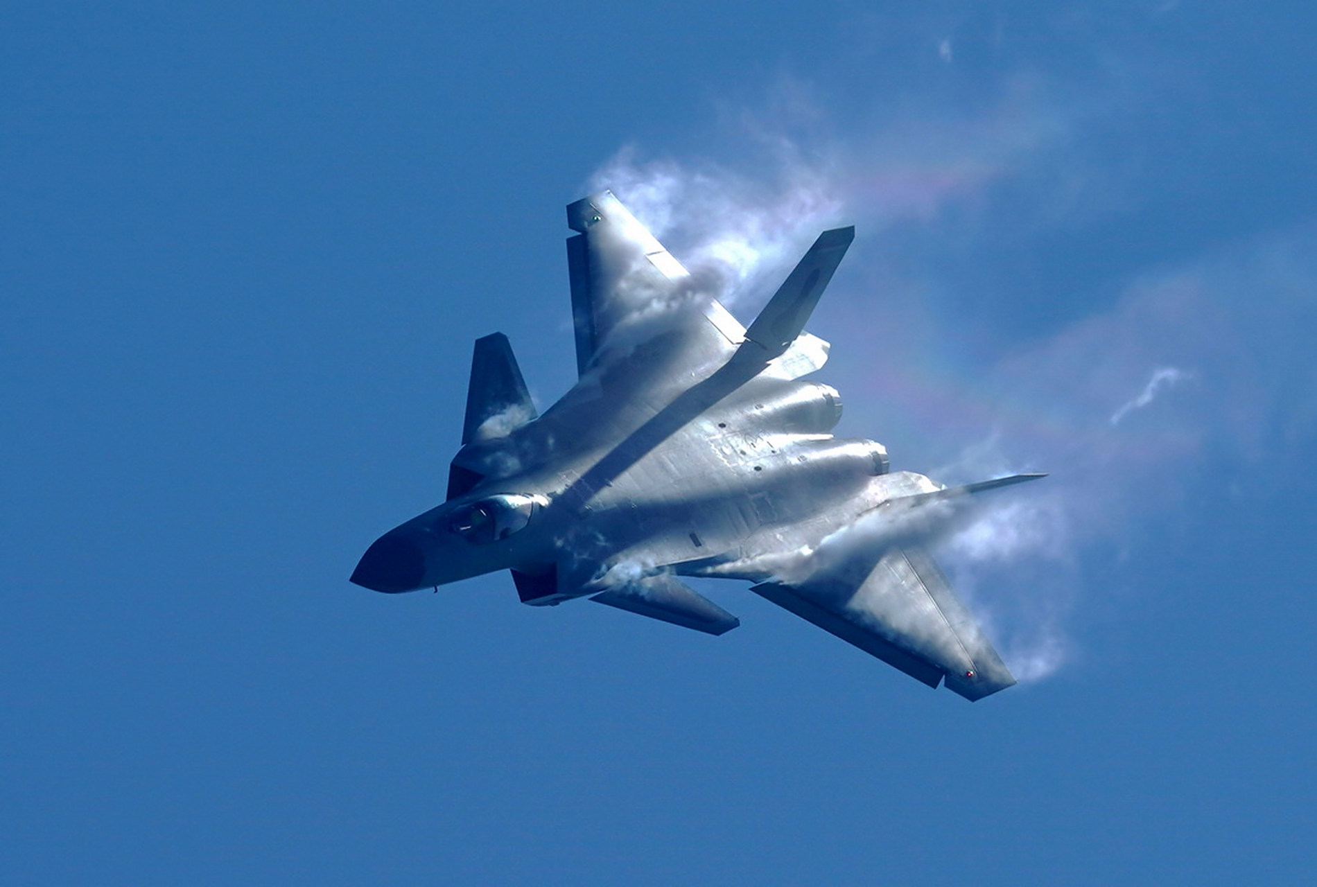 歼20作为我国最先进的五代战斗机,具备强大的作战能力,自歼20服役以来