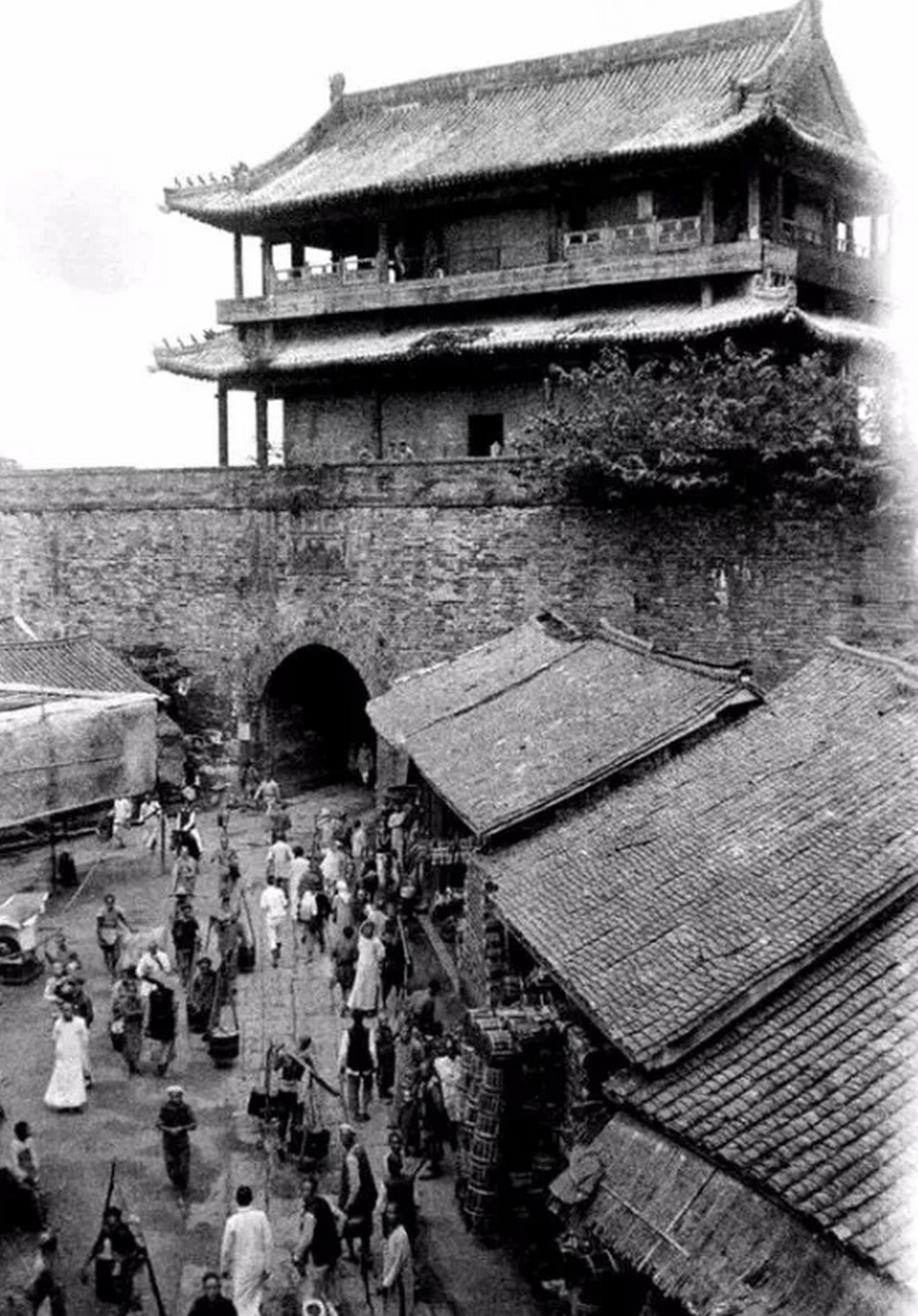 老照片丨1917年,成都北门(大安门)城楼涵泽楼