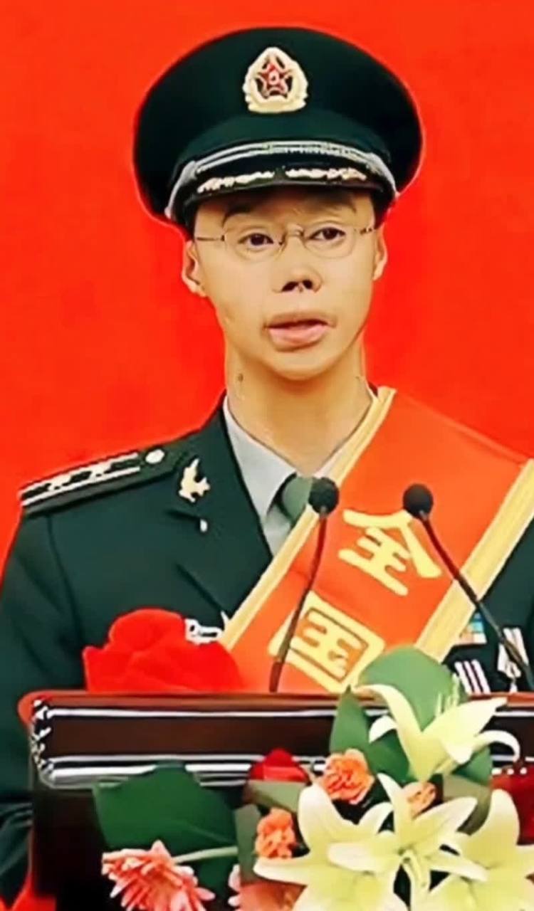 27名乘客获救,梁强却付出了全身85%烧伤的代价.