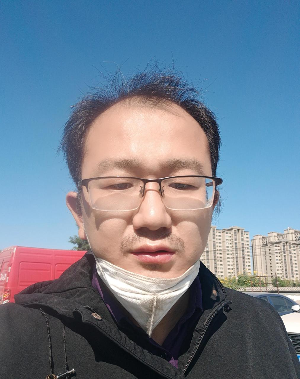 性别:男  身高175cm   体重90kg 3.年龄:37岁  86年3月9日出生 4.