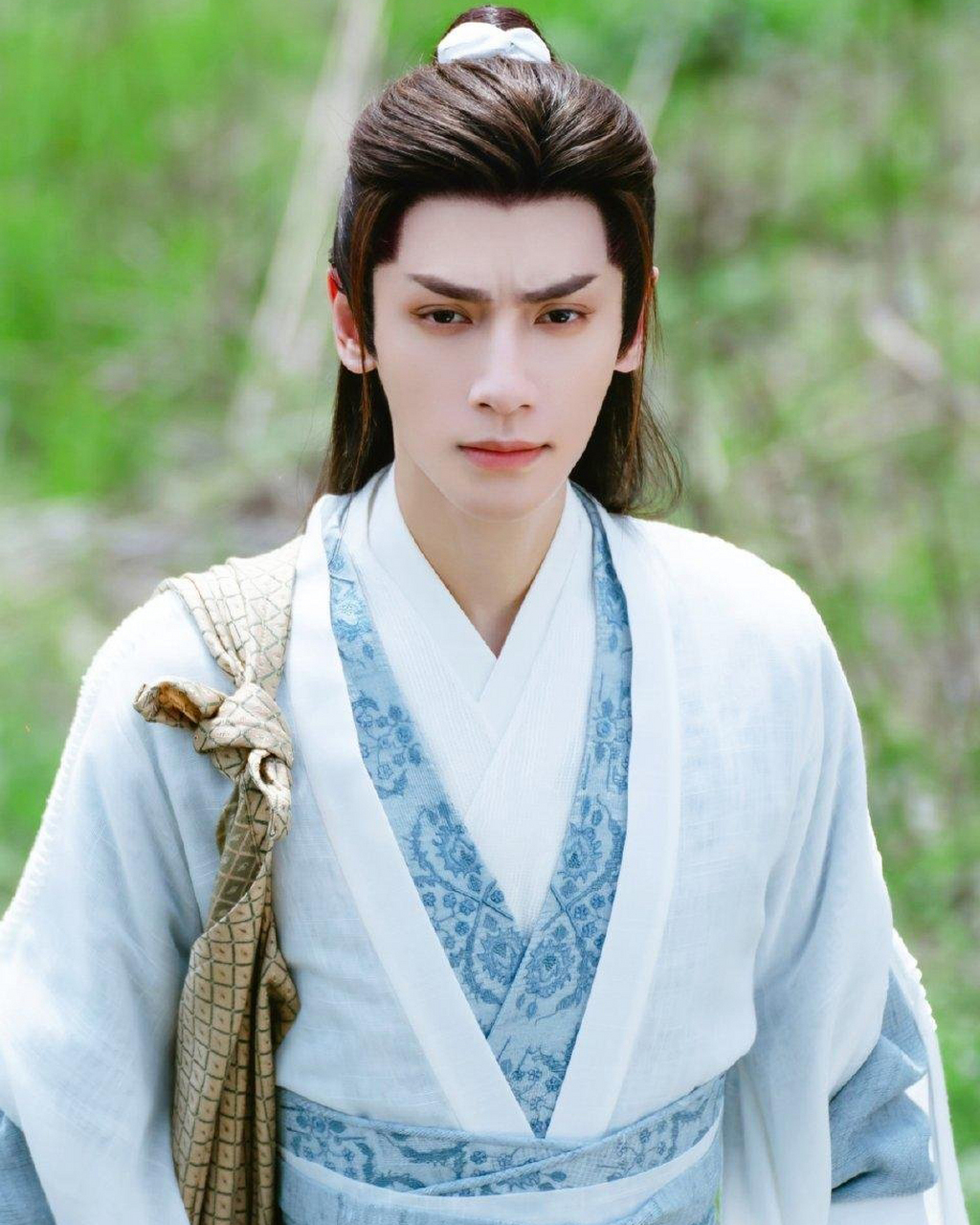 颜值过硬,全网盖章古装美男: 罗云熙,肖战,龚俊,杨洋, 每个人都有着