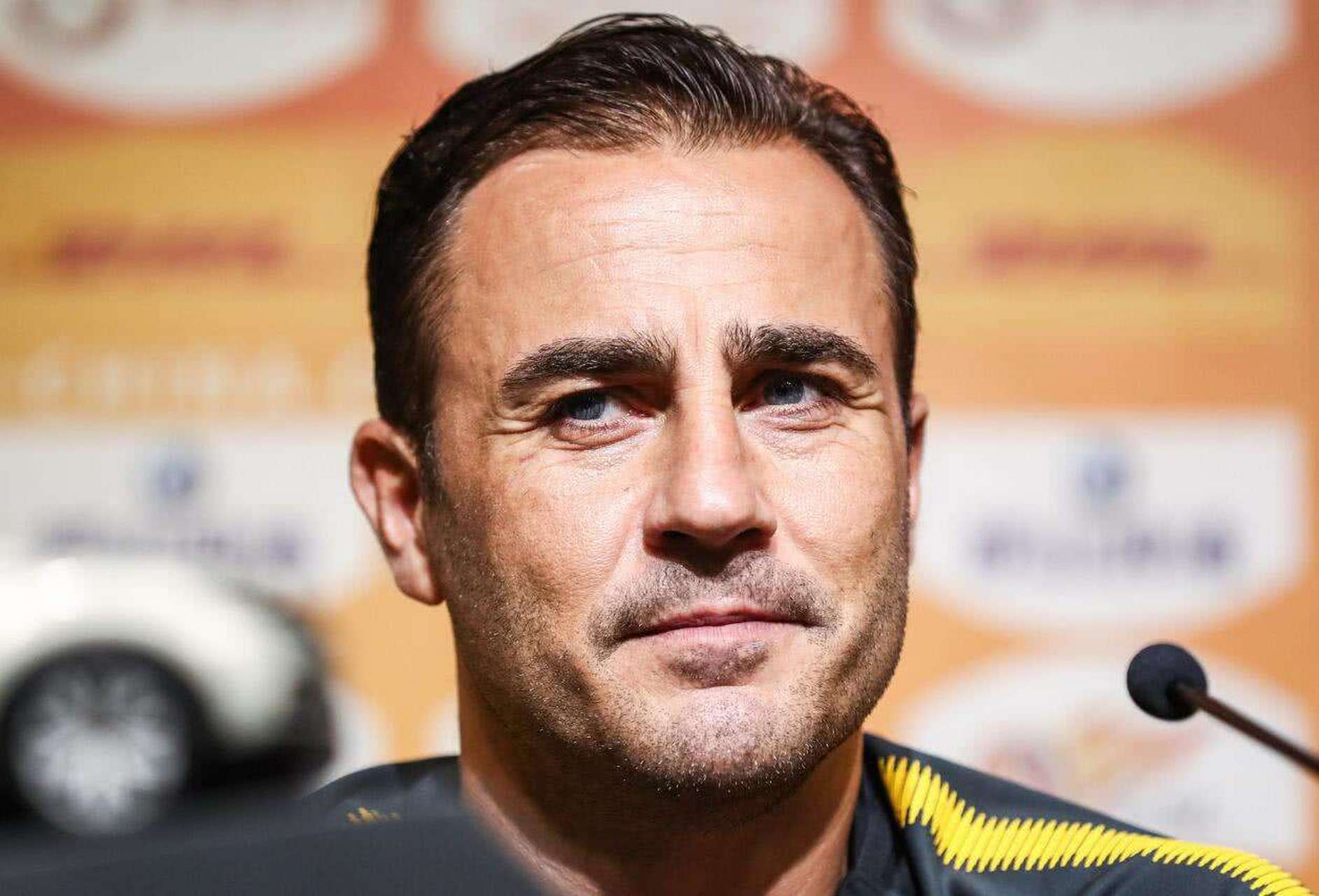 黄强歪谈体育认为,里皮和卡纳瓦罗都是世界级人物,一个是世界杯冠军