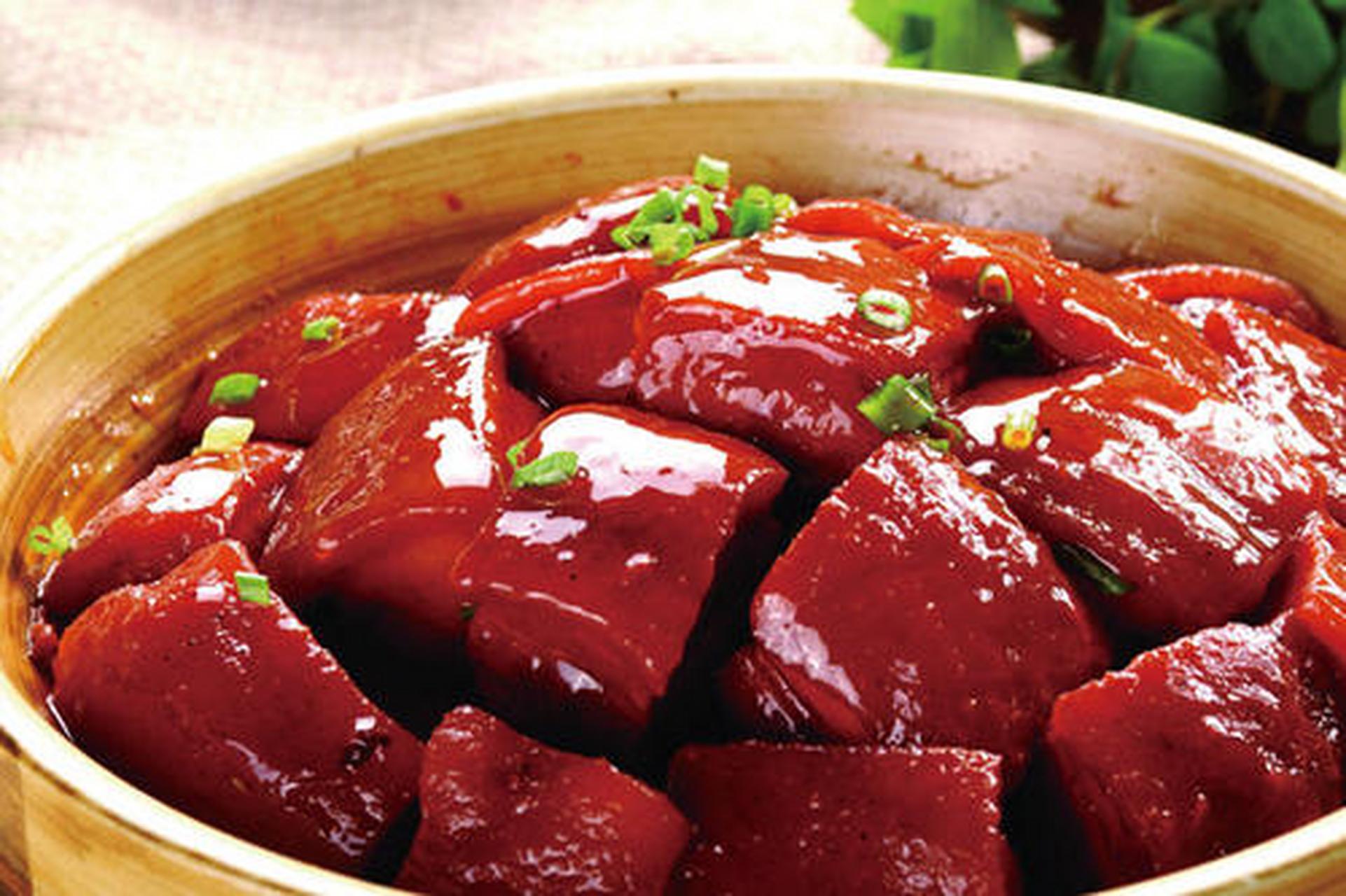 毛氏红烧肉是湘菜系列独树一帜的主打产品,流传至今,一直深受世人喜爱