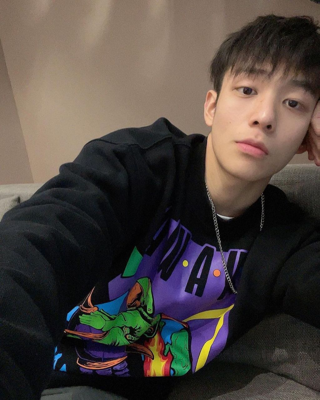 乐仔levi 的最新时尚搭配,我觉得风格很不错.