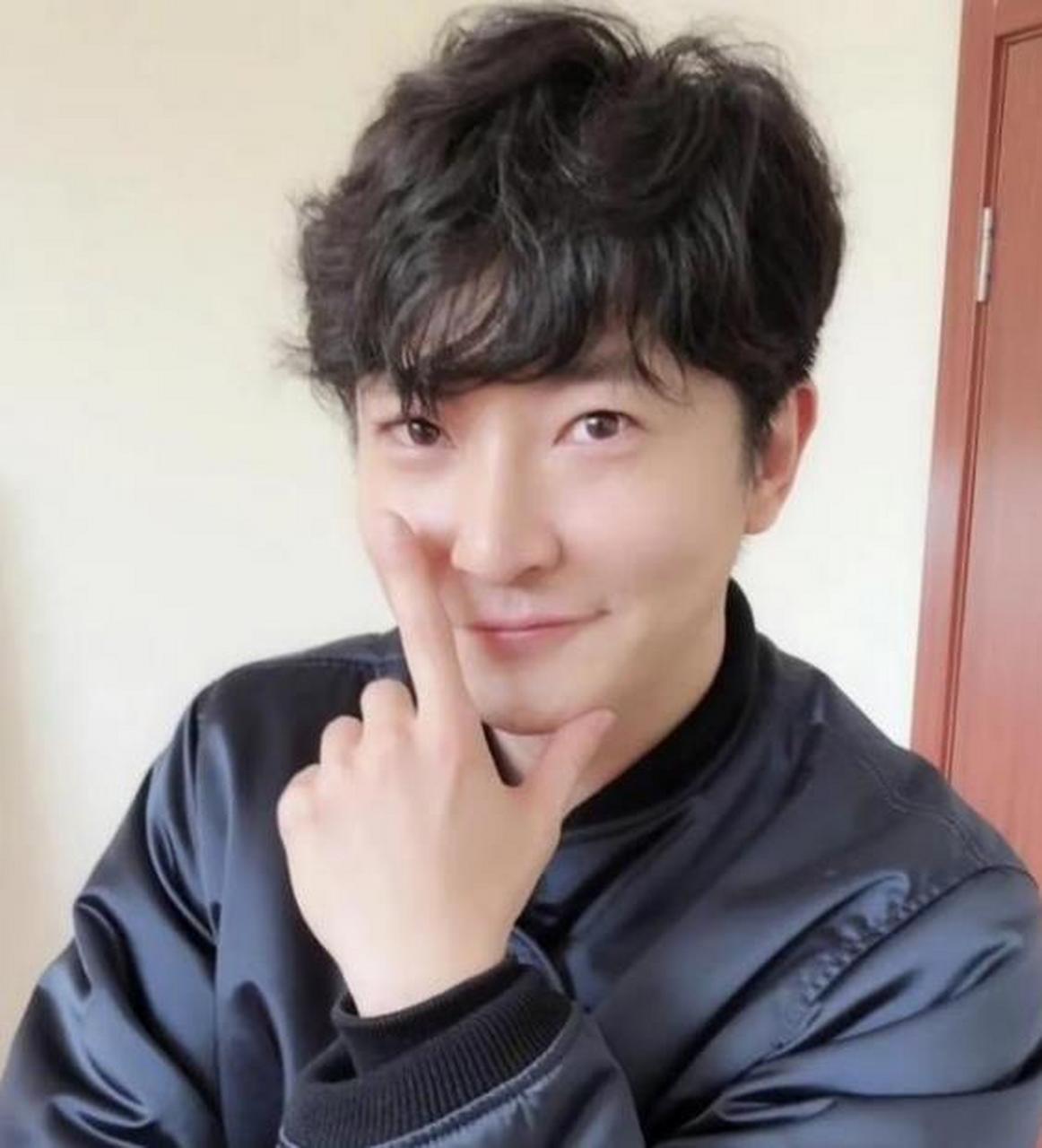 郭京飞回应骗子行骗留自己号码