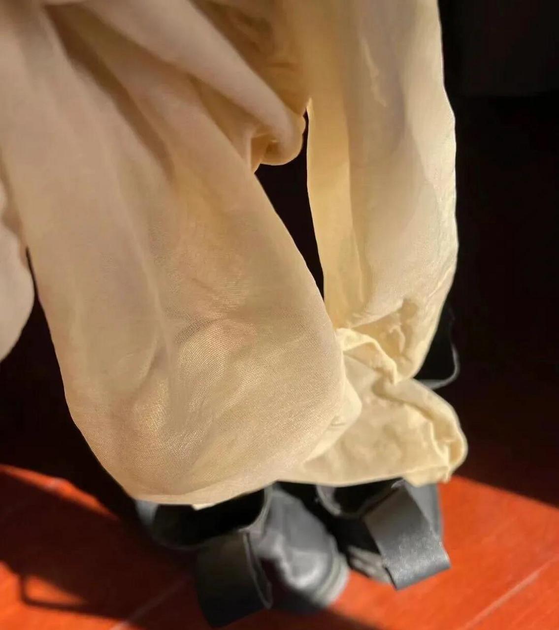 下班后,给老婆洗袜子,洗脚成了一种生活习惯,戒不掉了,还有要洗的吗?