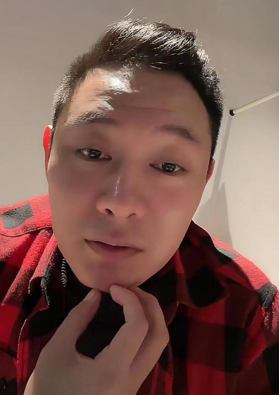 脱口秀演员"严值高"爆料:笑果文化一场演出能卖票140