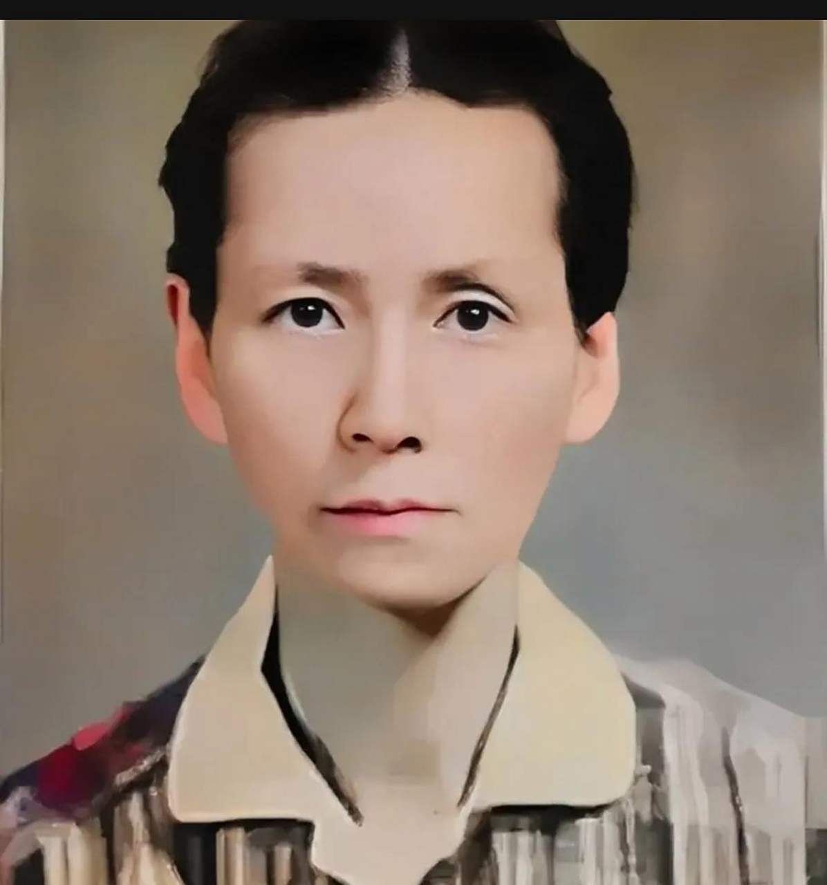 这是1954年,林徽因留下的最后一张照片上,她的面容已变得消瘦异常