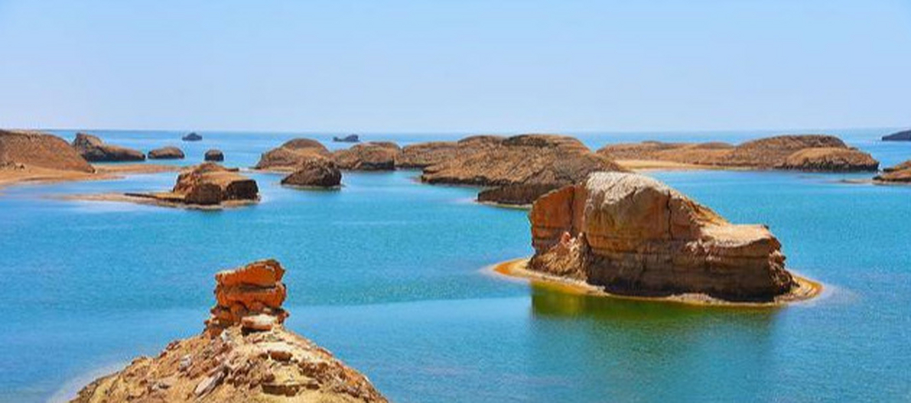 乌兰县是海西州的一个小县城,它位于西宁和海西州府德令哈之间,整个