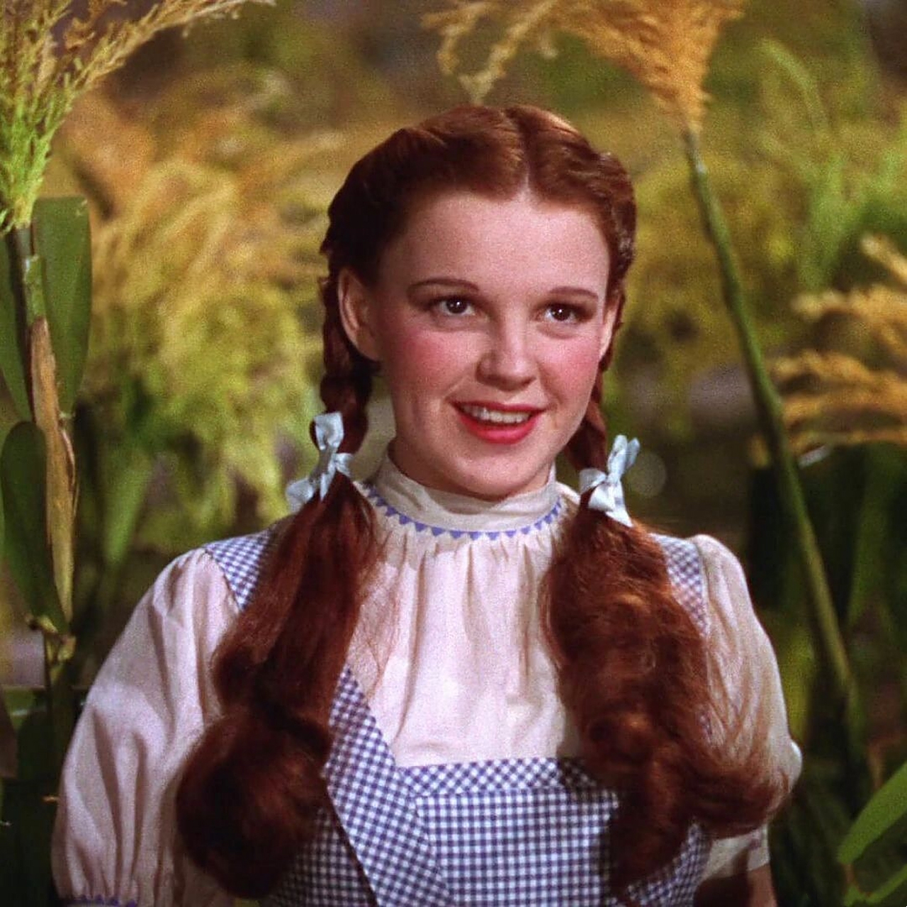 绿野仙踪1939版	  电影《绿野仙踪》朱迪·加兰版桃乐丝,超经典!