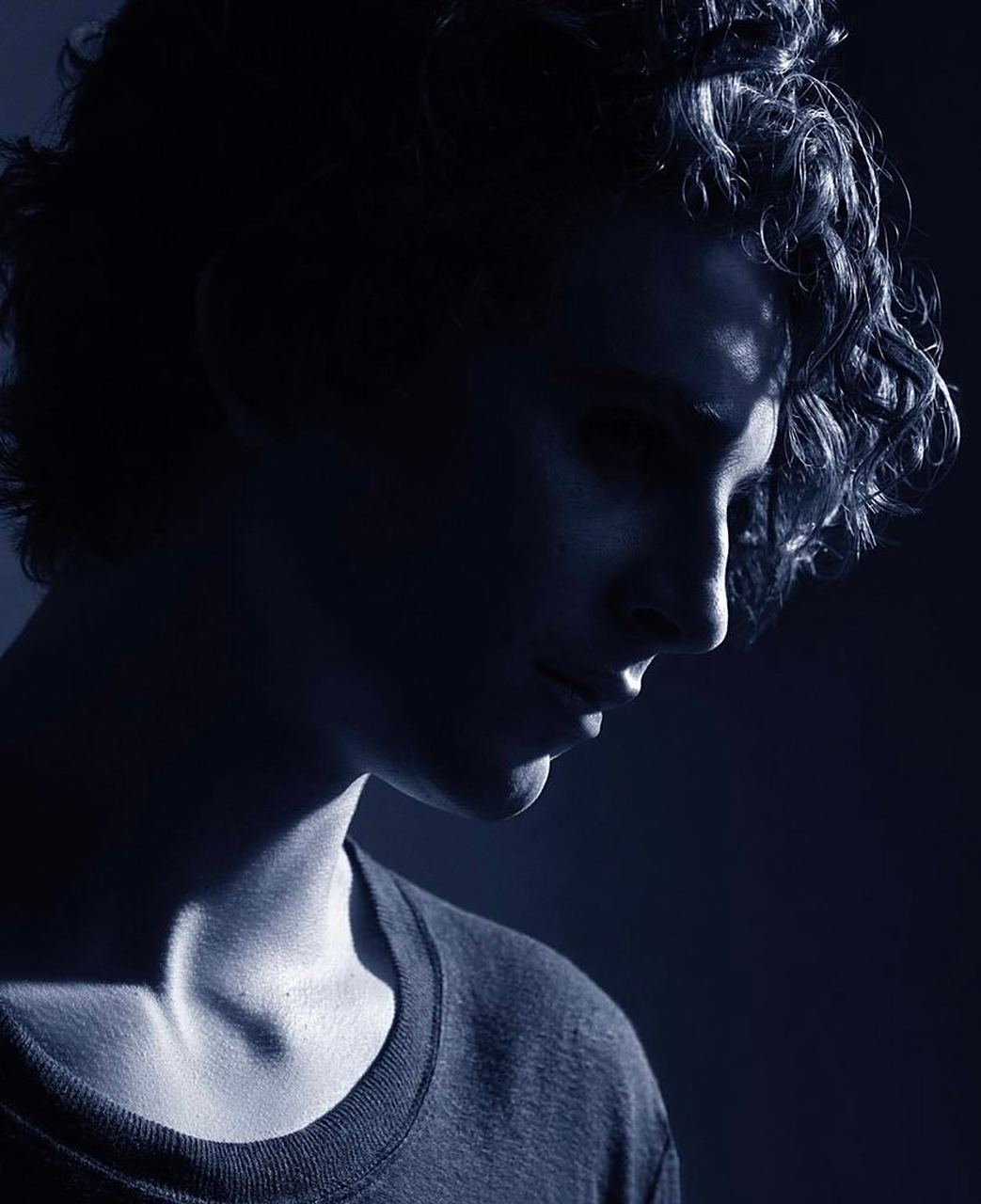 chalamet 成为bleu de chanel 蔚蓝男士香水代言人,宣传大片拍的非常