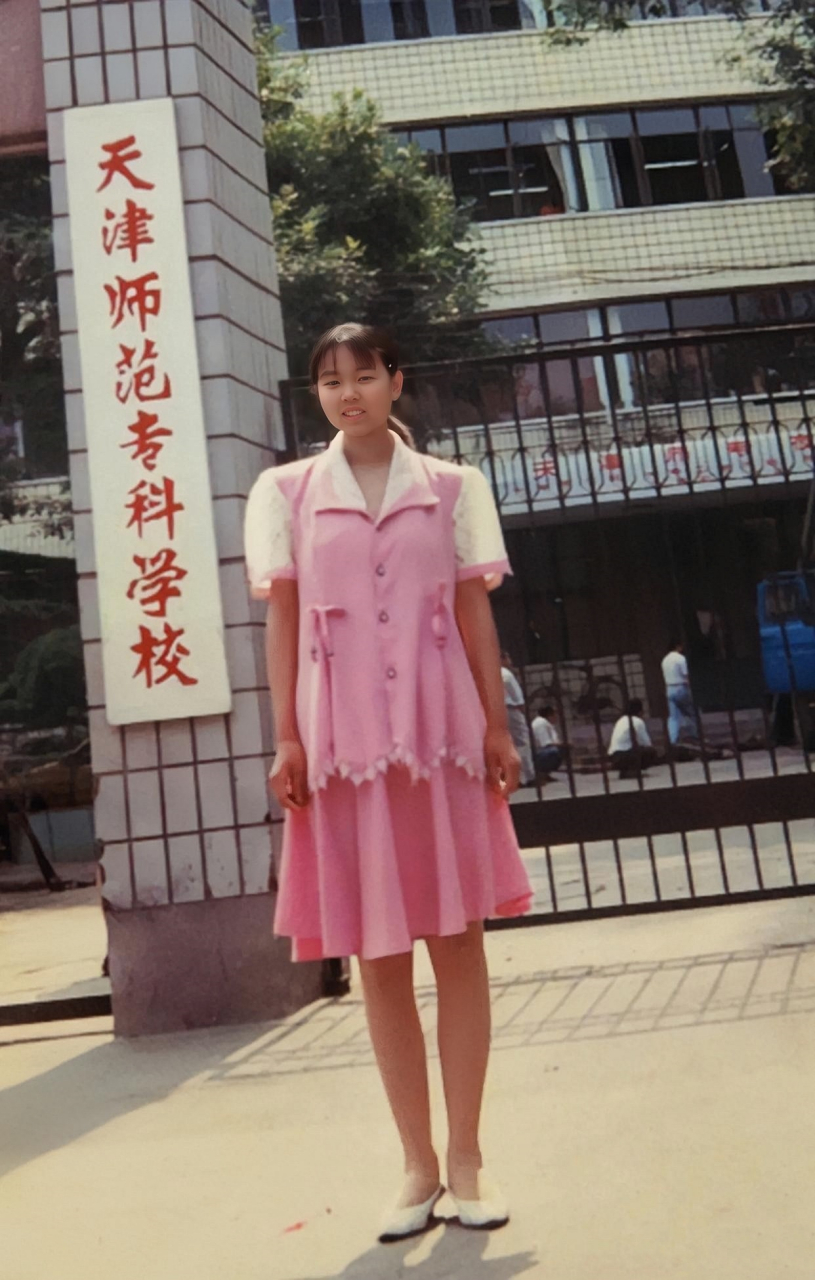90年代高中毕业照片女图片