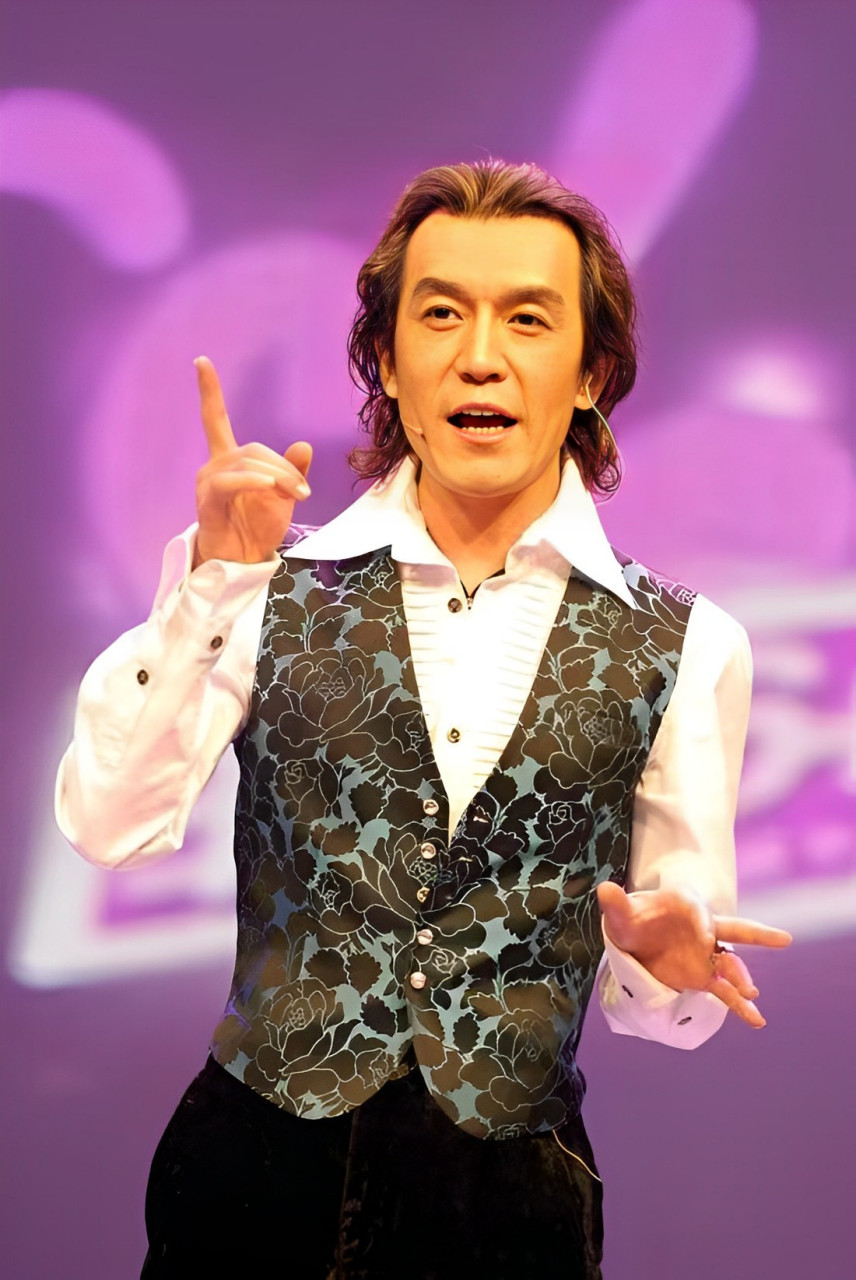 2018年,主持人李咏被诊断出患有喉癌后,选择前往美国接受治疗,但经过