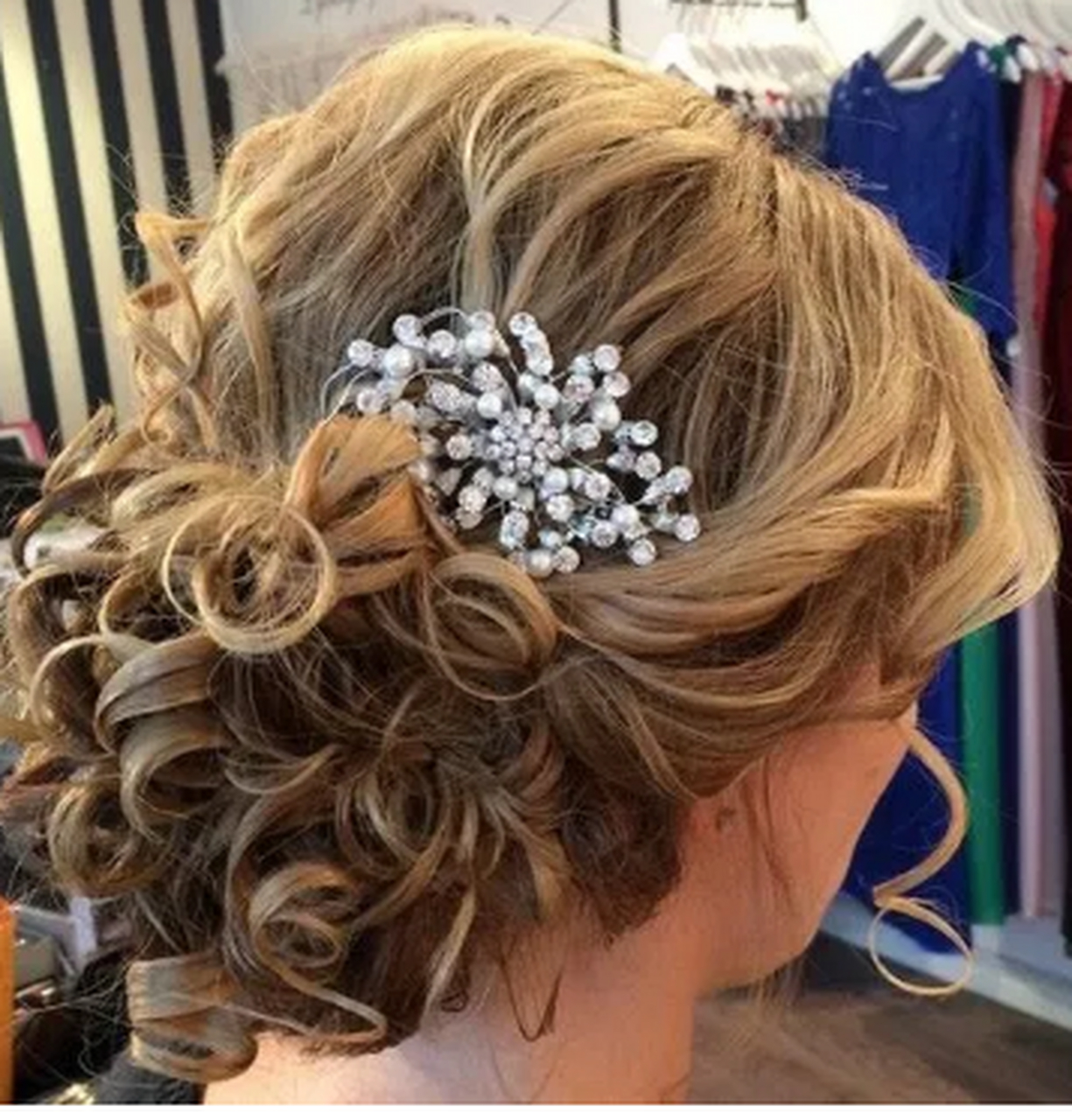 沙宣美发学校,w试验与肩同长的头发,美发学校,在野性的一面走走,炫耀