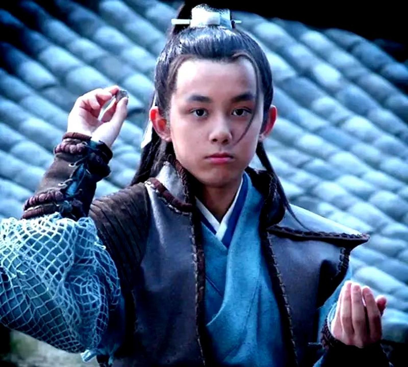 我知道吴磊吹气球很厉害,但没想到他的吻戏也同样出色.