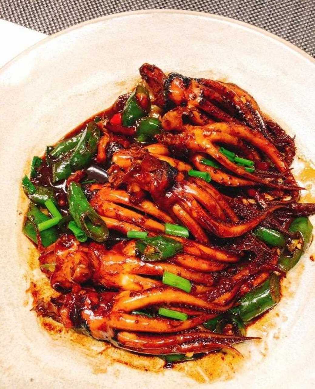 家庭版红烧鱿鱼须,好吃到连吃三碗大米饭[戳脸] 喜欢吃鱿鱼的朋友一定