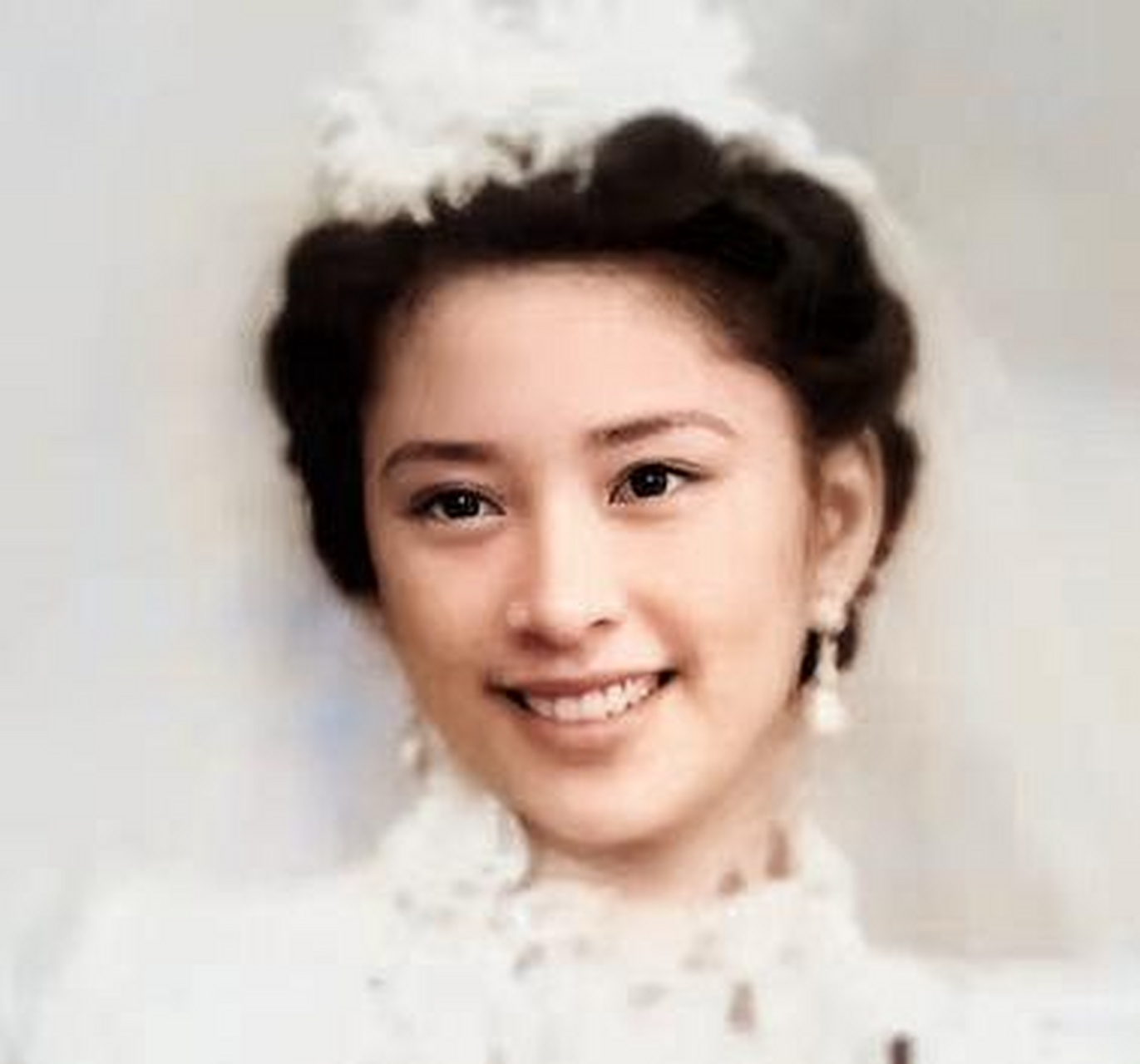 她是胡蝶笔下的女儿·胡友松,27岁嫁给李宗仁,最终成为修女,放弃了