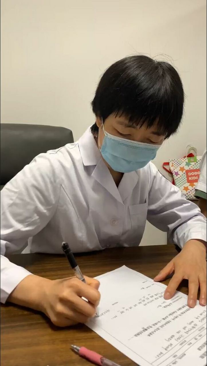 寻找99名风湿病患者,都能好转 大家好,我是谢幼红医生,现在在首都医科