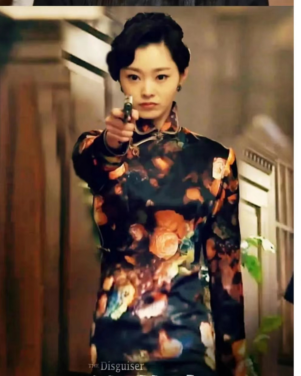 就喜欢看宋轶穿旗袍,真是又美,又媚.又飒.