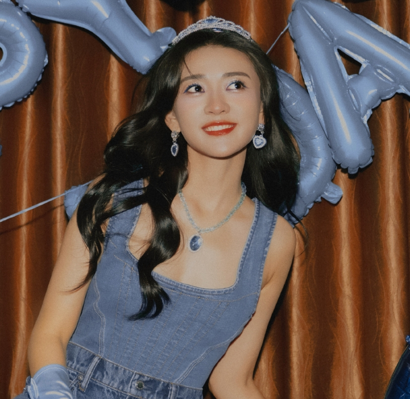 甜美可爱的小公主#梁洁# 五官俊秀,身材窈窕,千娇百媚,温柔可人.