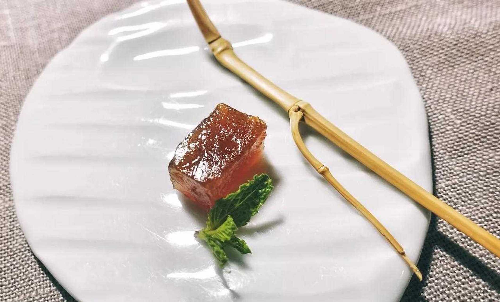 说起成都的高档私房菜,玉芝兰总是绕不过去的一家.