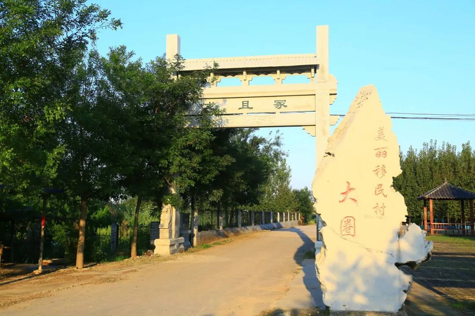 这两天端午节期间,我沿着峡山周边转了一圈,沿着潍坊峡山区岞山街道