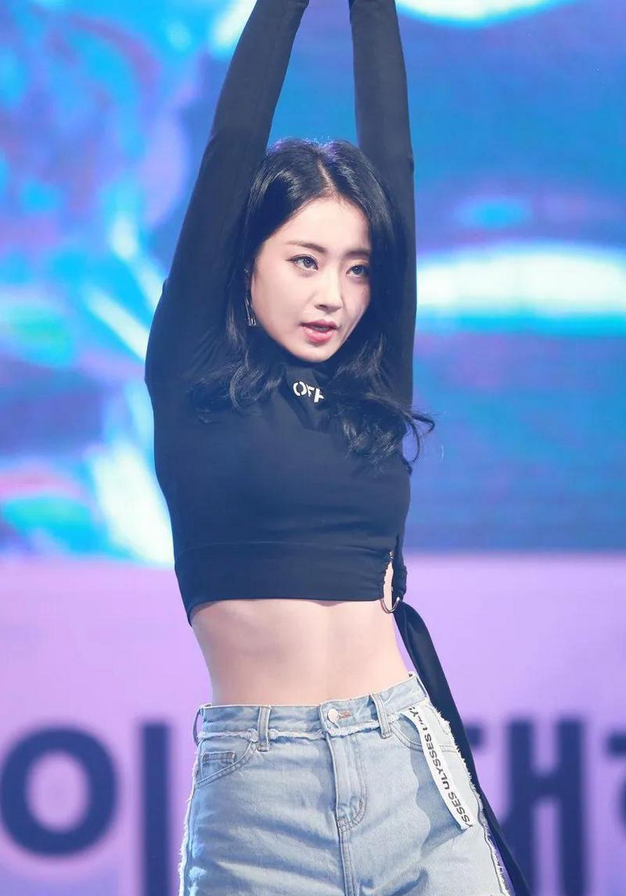 "人间妲己"朴景丽,长相俊俏,身材窈窕