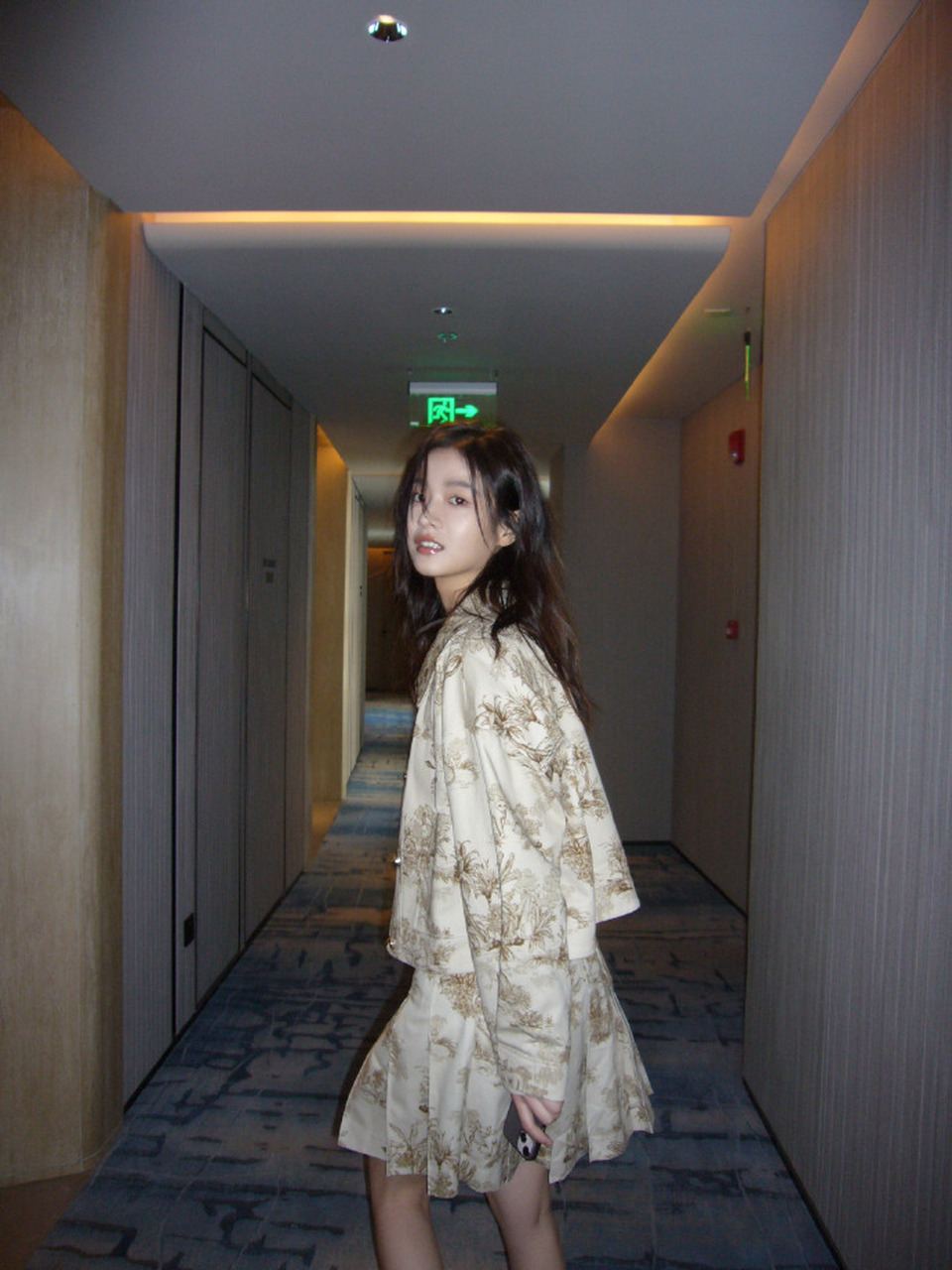 星闻#  李庚希的海边假期就是如此欢乐 #李庚希