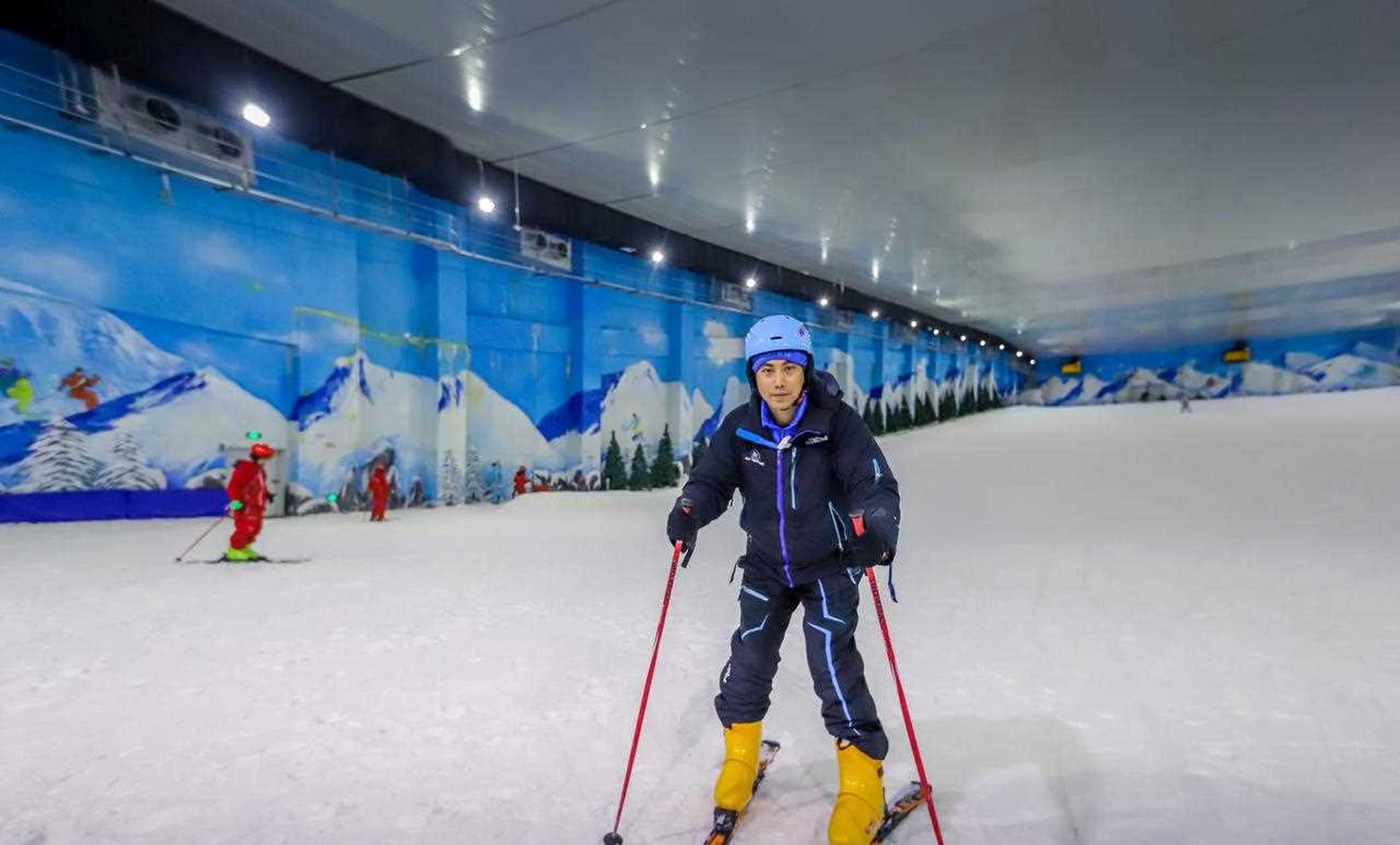 石林冰雪海洋世界滑雪图片