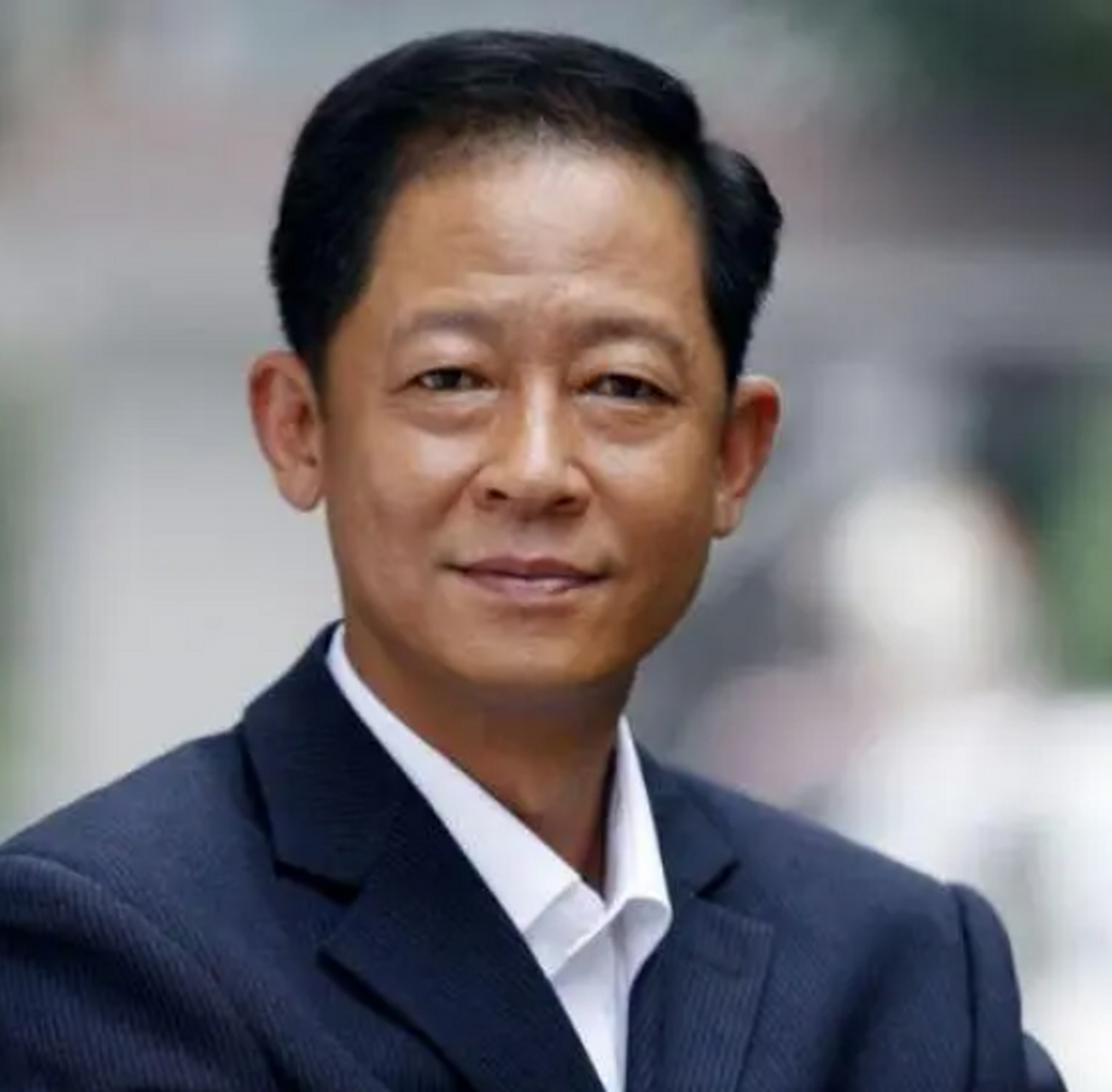 王志文在电视剧《天道》中说:"烧香的不一定是善人,乞讨的不一定是