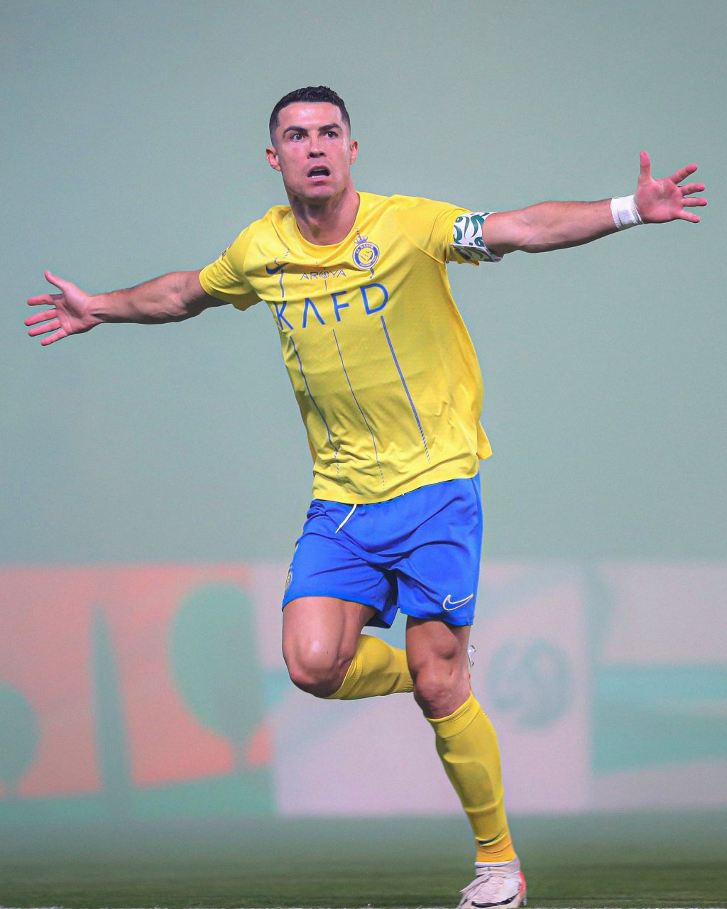 c罗进球后,阿拉伯评论员说道:"你不必看到天空,就知道雨是怎么来的.